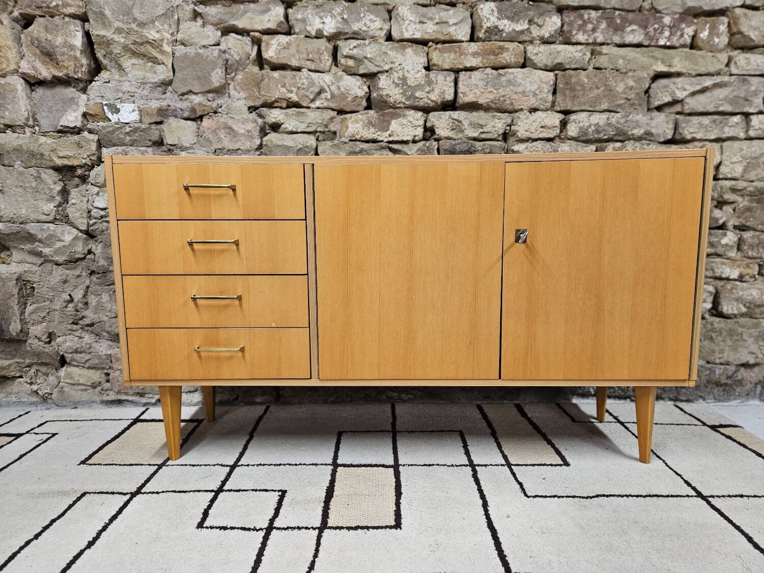 Vintage sideboard 1970 spindle legs