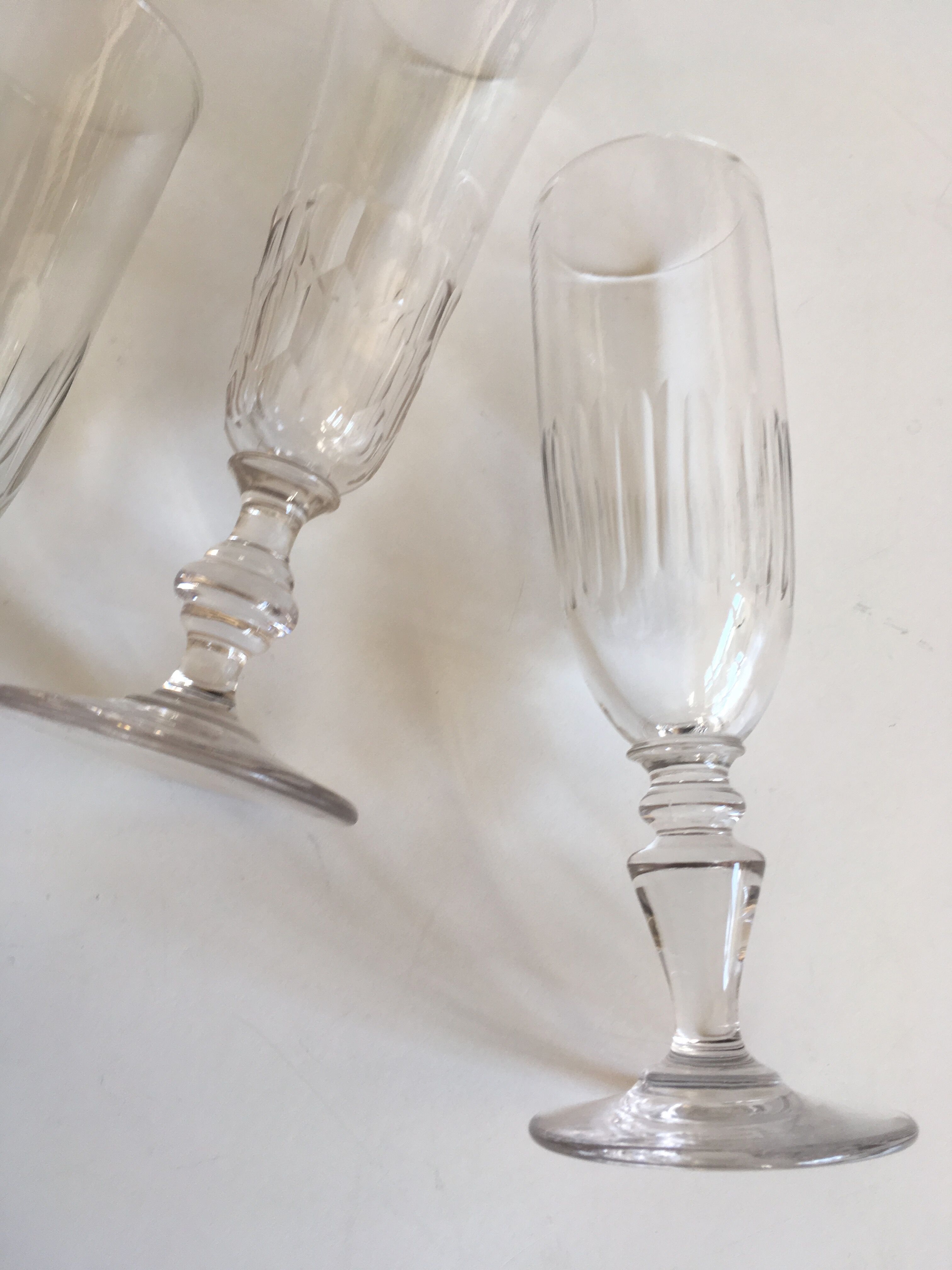 Set of 6 assorted champagne flutes late 19th century cut with cut-offs