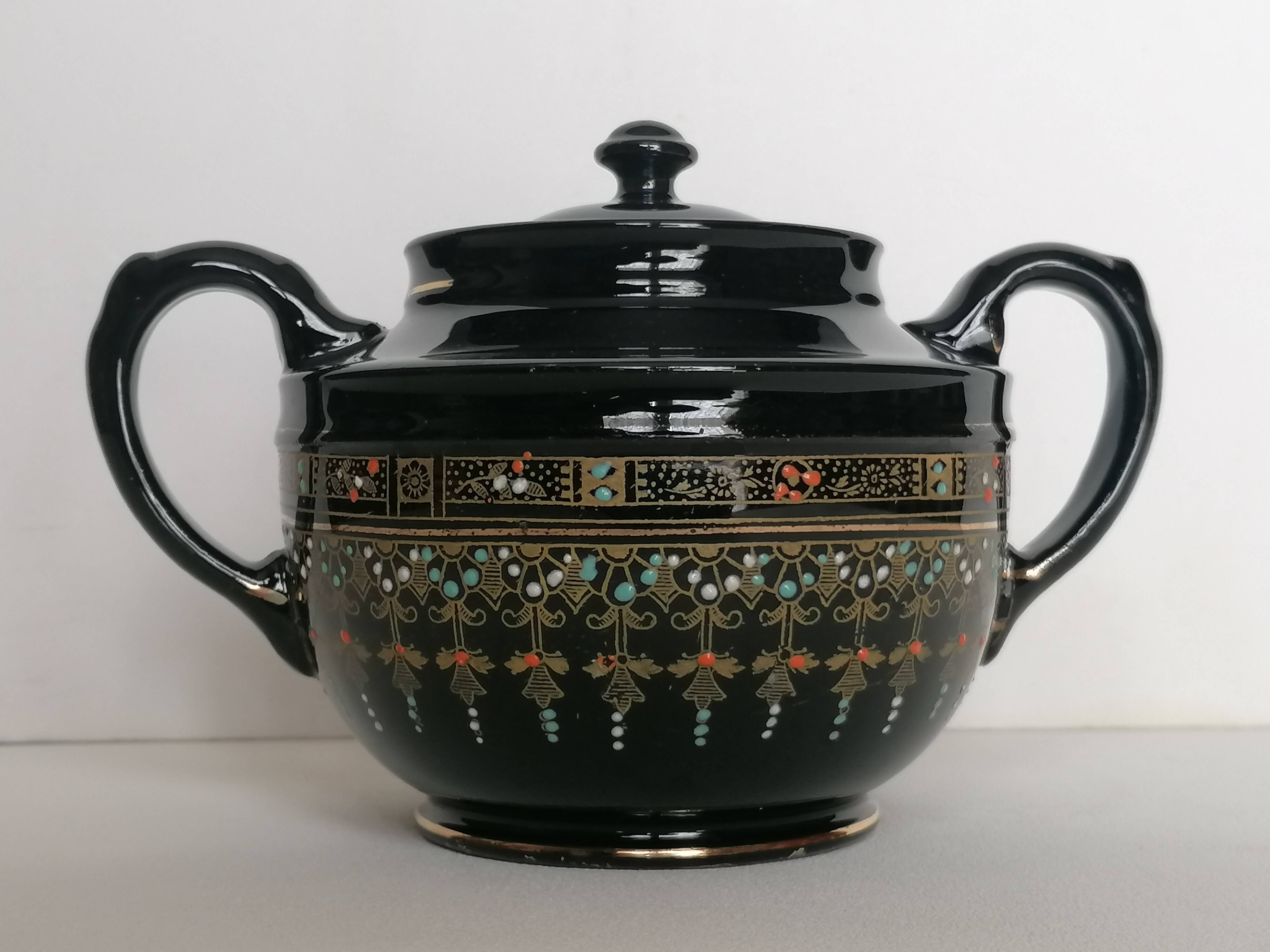 Gibson & Sons Victoria numbered enamelled faience sugar bowl