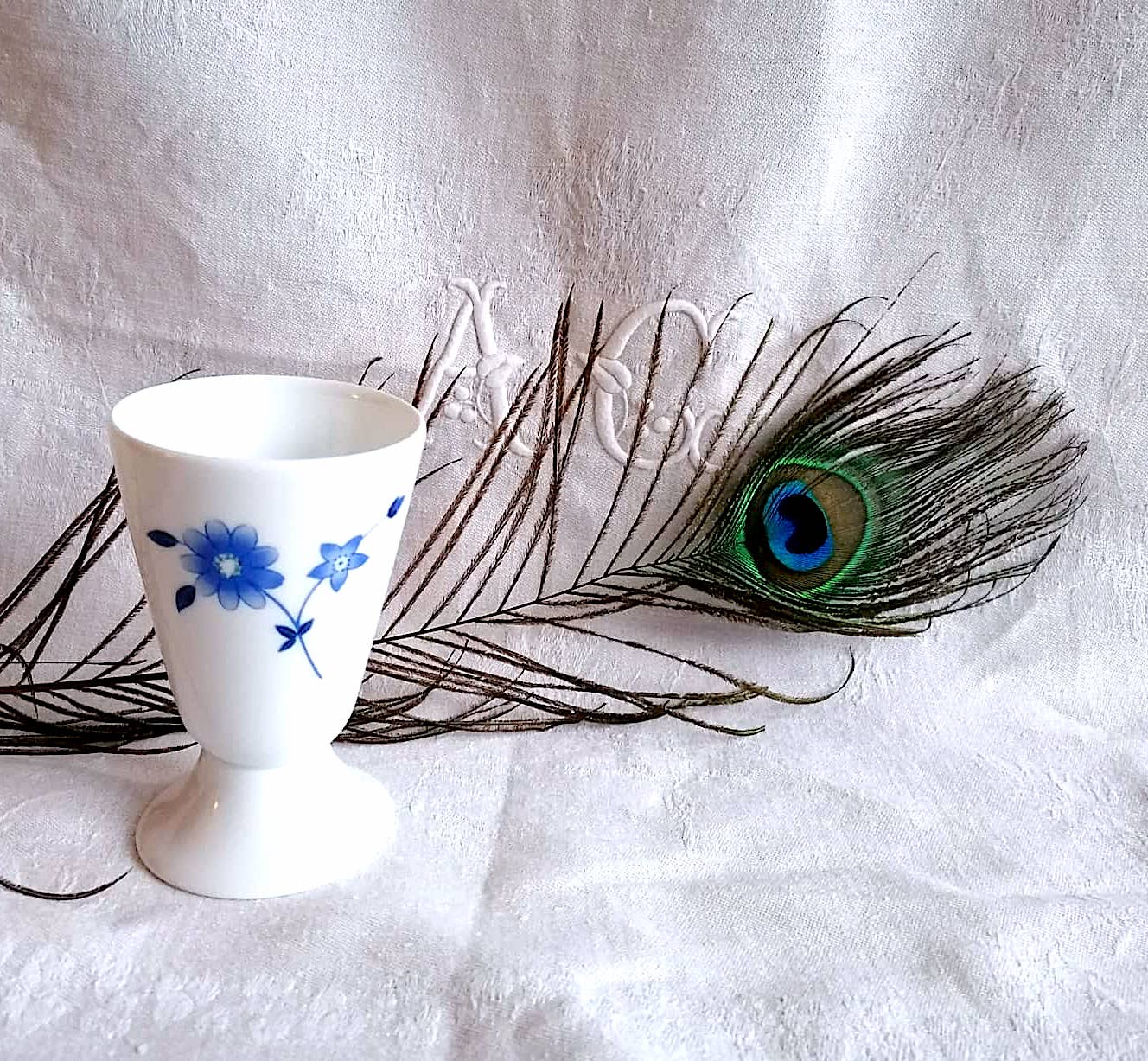 Mazagran en porcelaine de Limoges aux fleurs B.S Digne