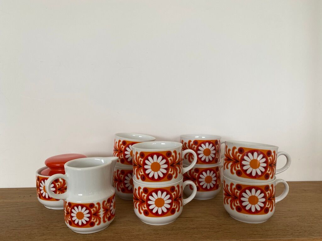 Set of 8 coffee cups, milk pot, sugar bowl Bavaria porcelain 70