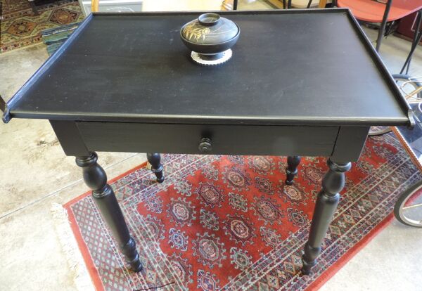 Table d'appoint ancienne relookée