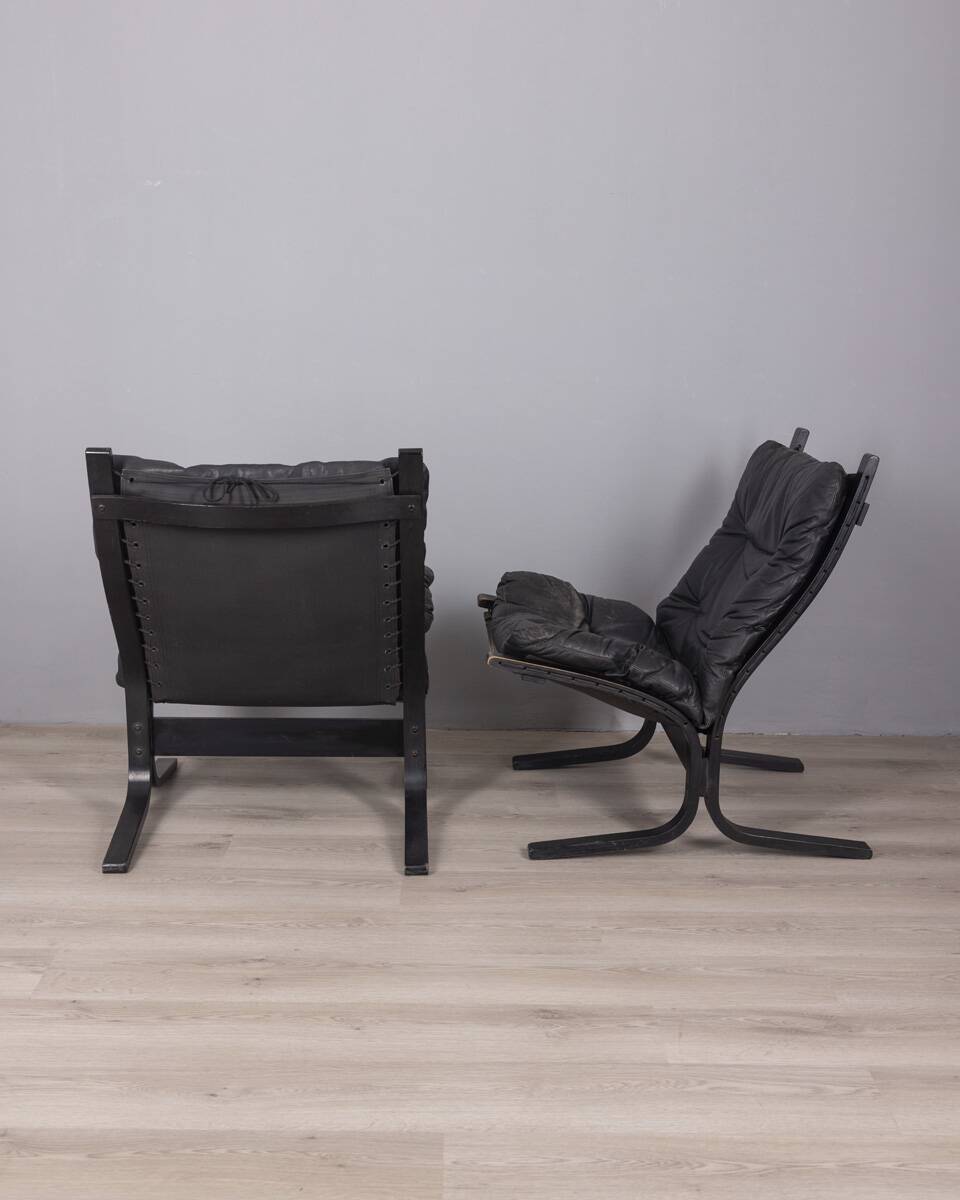 Pair of vintage leather armchairs from the 1970s, "Siesta", designed by I.