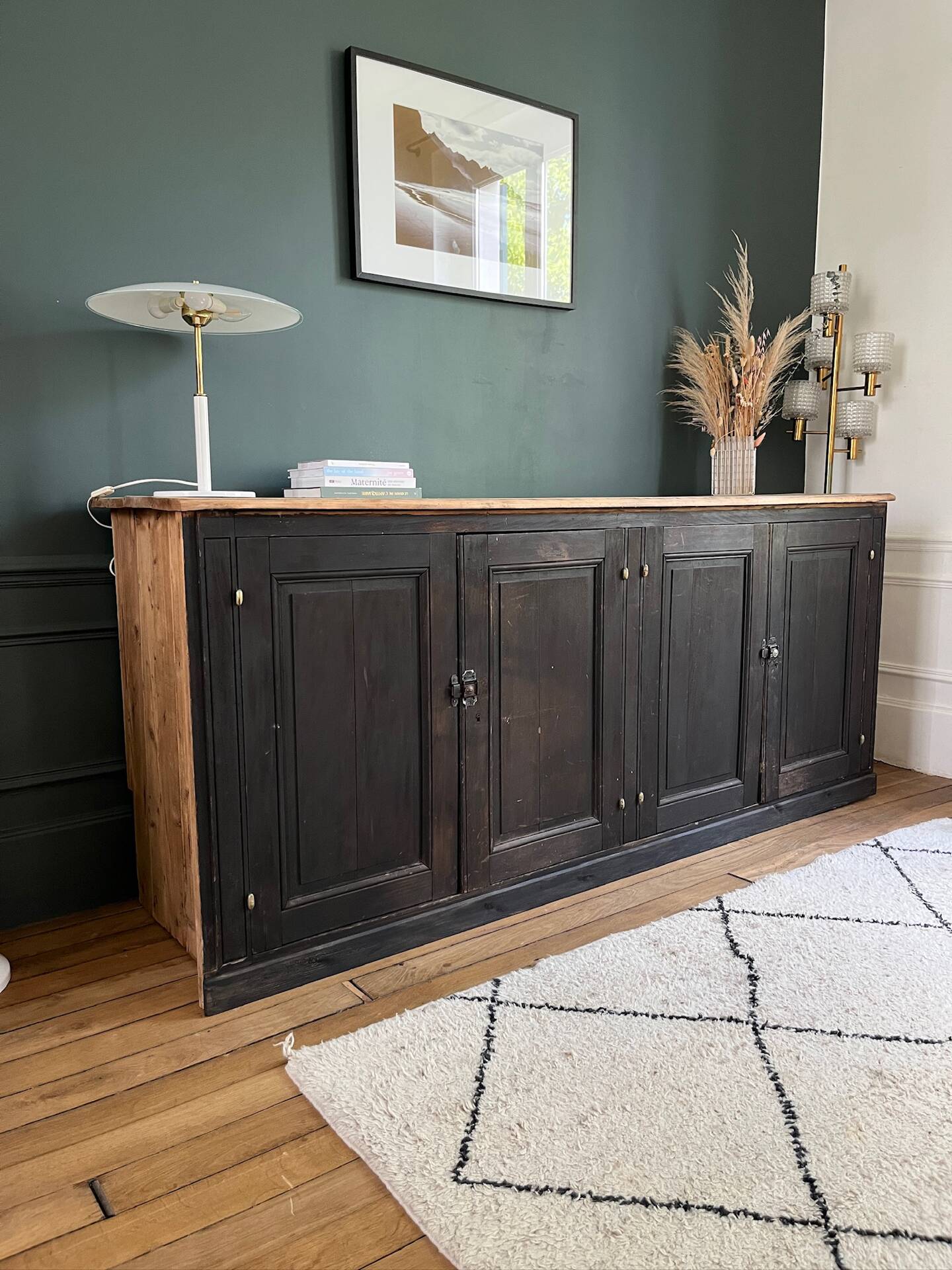 Buffet ancien noir