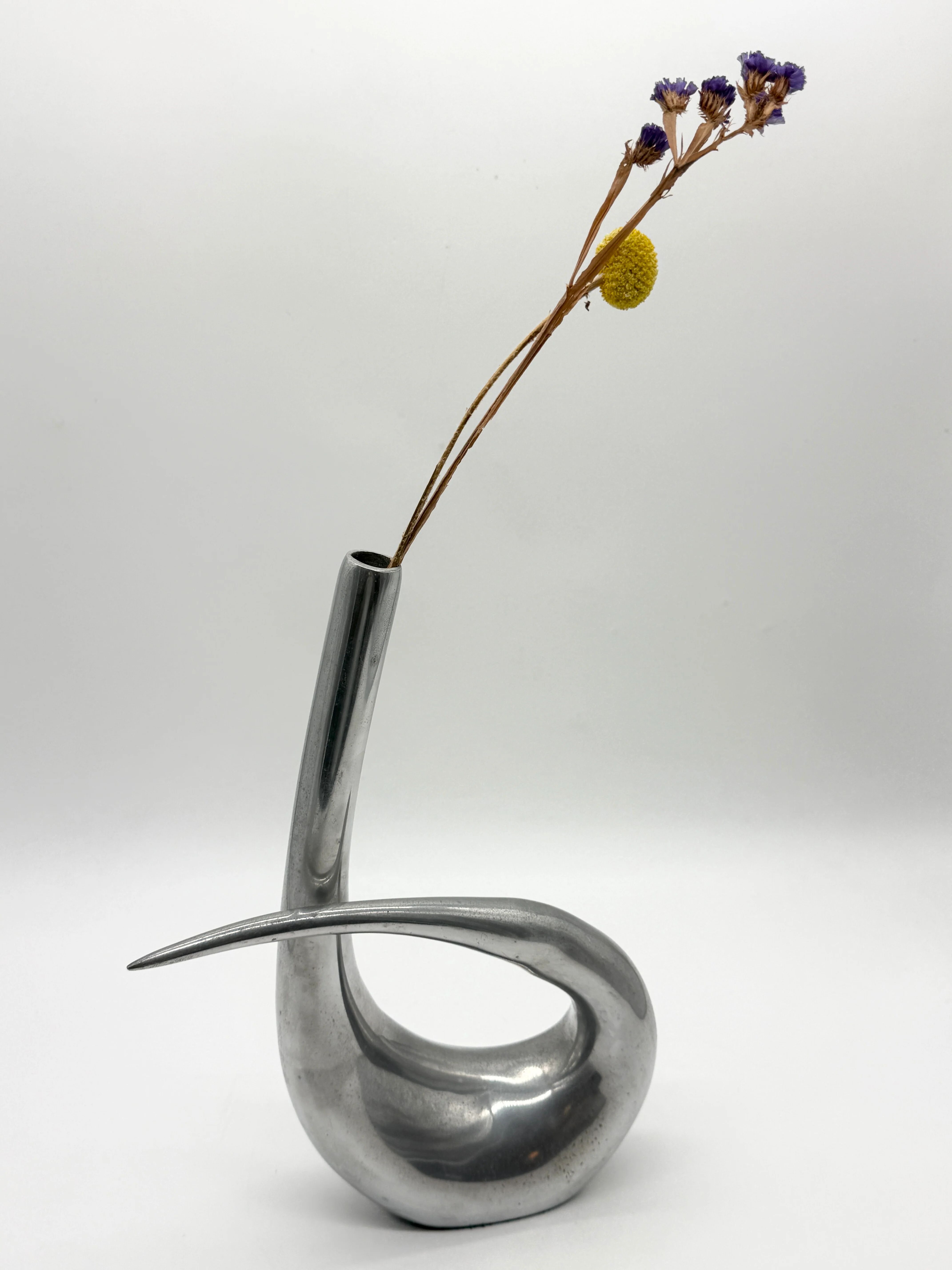 Vase zoomorphe en fonte d’aluminium, 1970s
