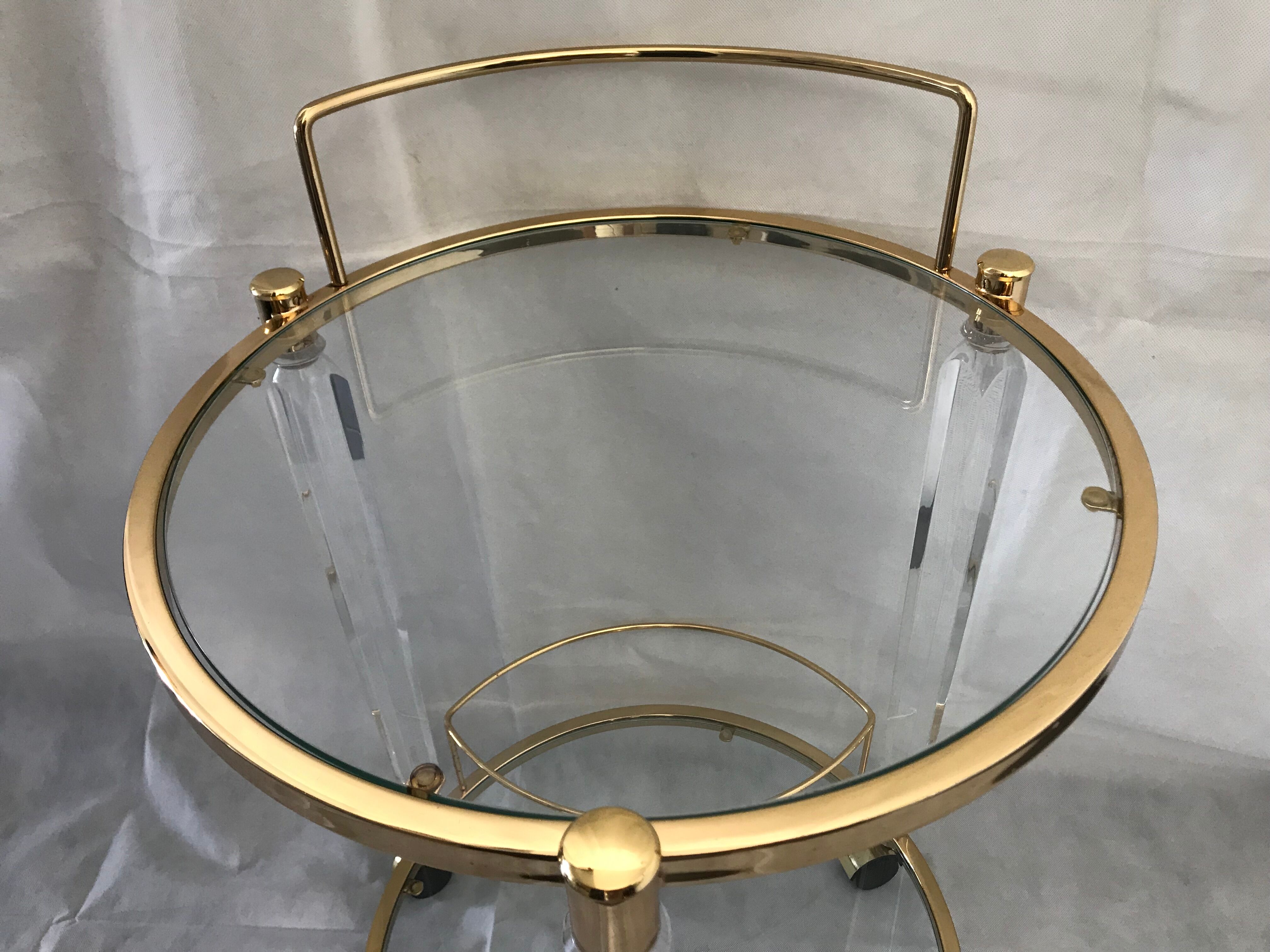 Rolling trolley in altuglas brass and glass