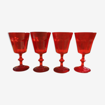 4 wine glasses from Arcopal in red glass