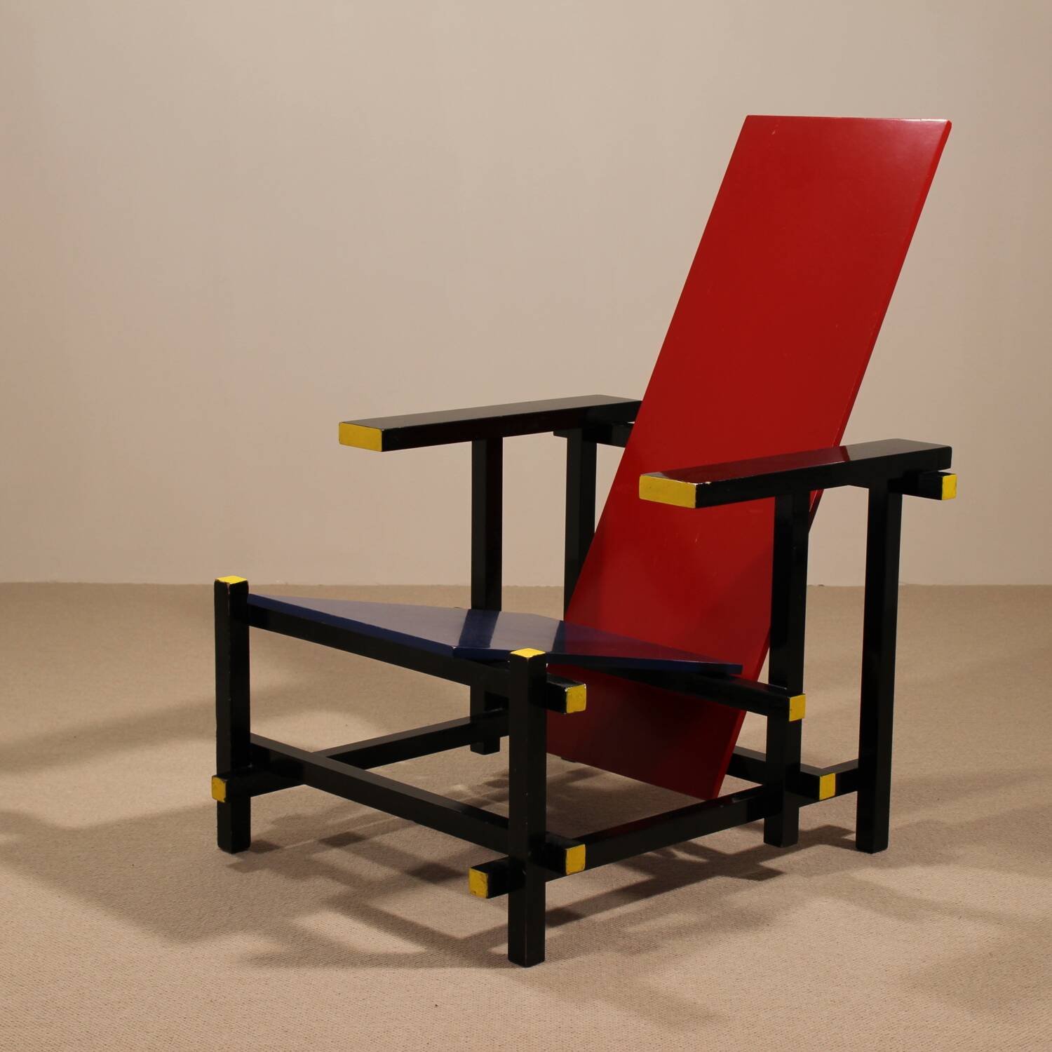 Early ‚Red and Blue‘ Chair by Gerrit Rietveld for Cassina | Italy 1970s