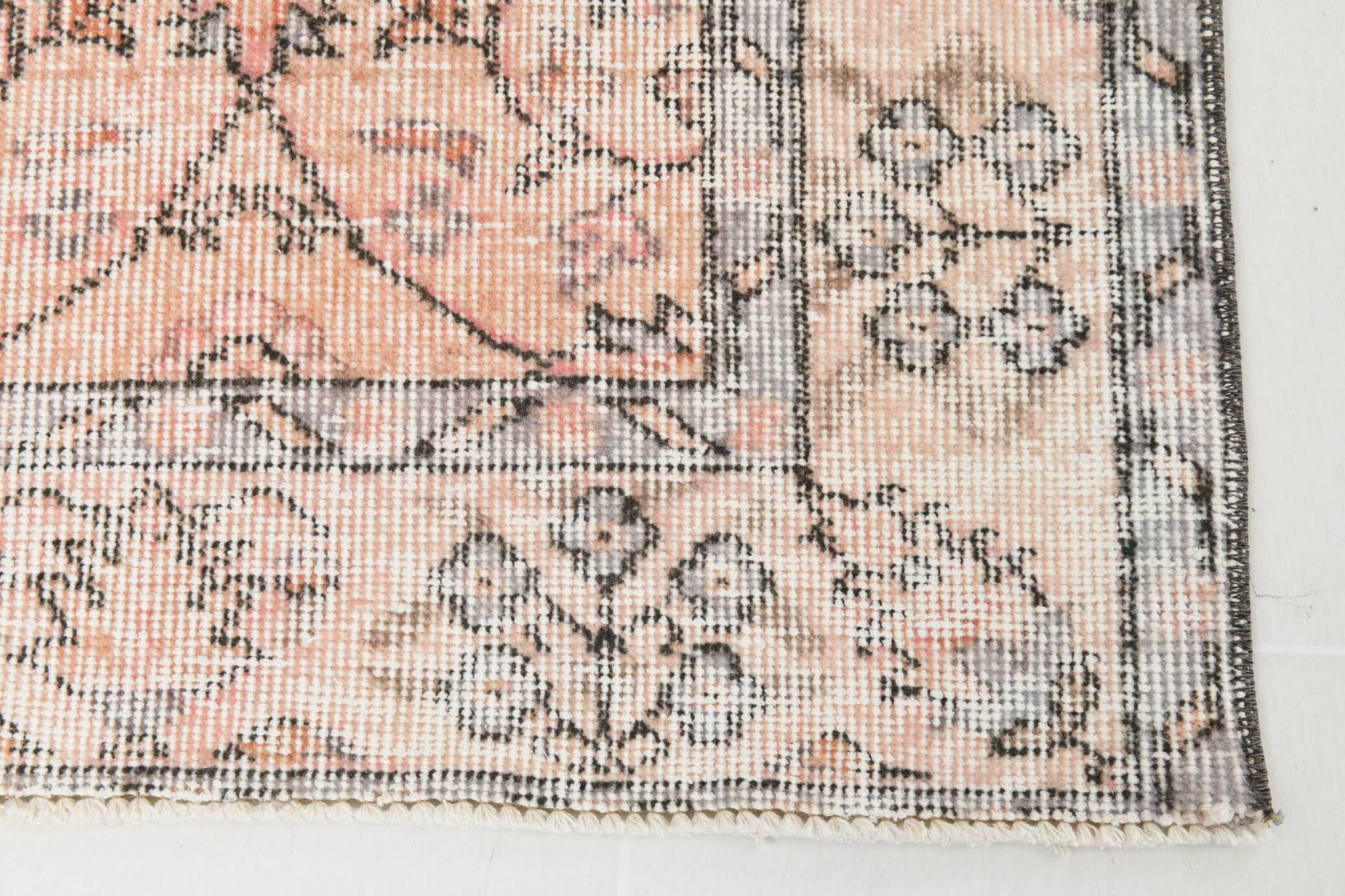 5x8 Faded Pink & Beige Floral Turkish Vintage Rug, 143x248 Cm