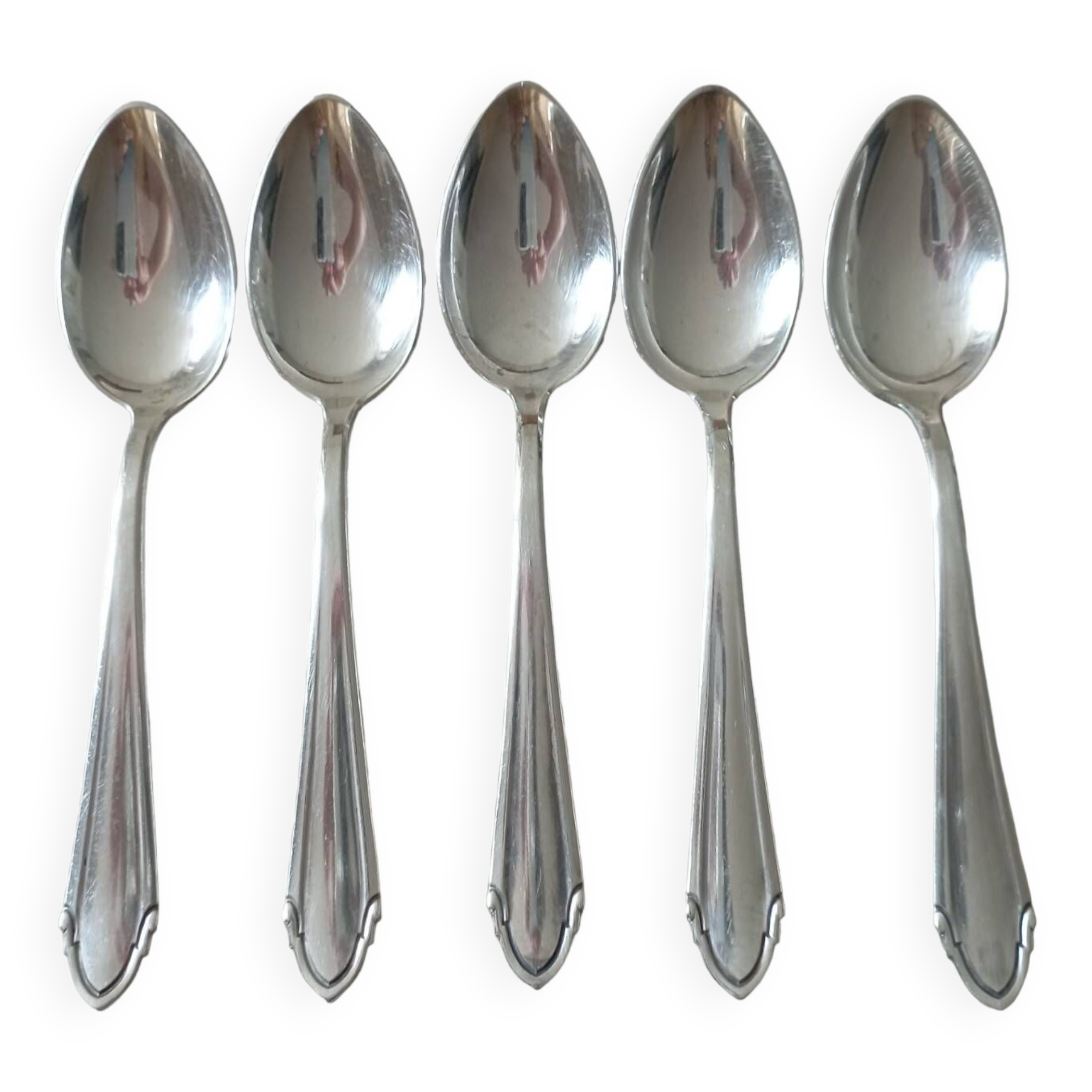 Small silver metal spoons