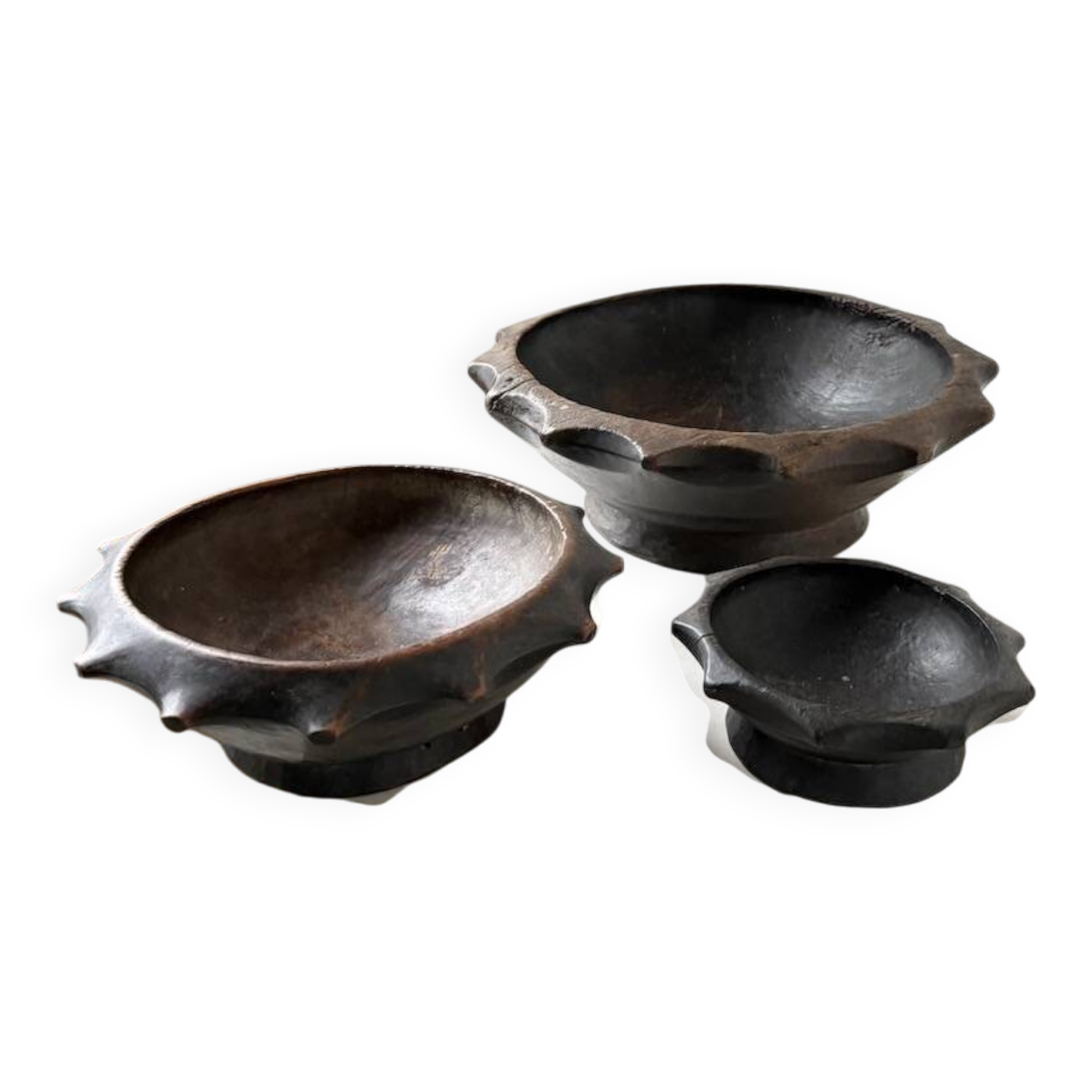 Brutalist wooden dishes, Savoyard popular art.
