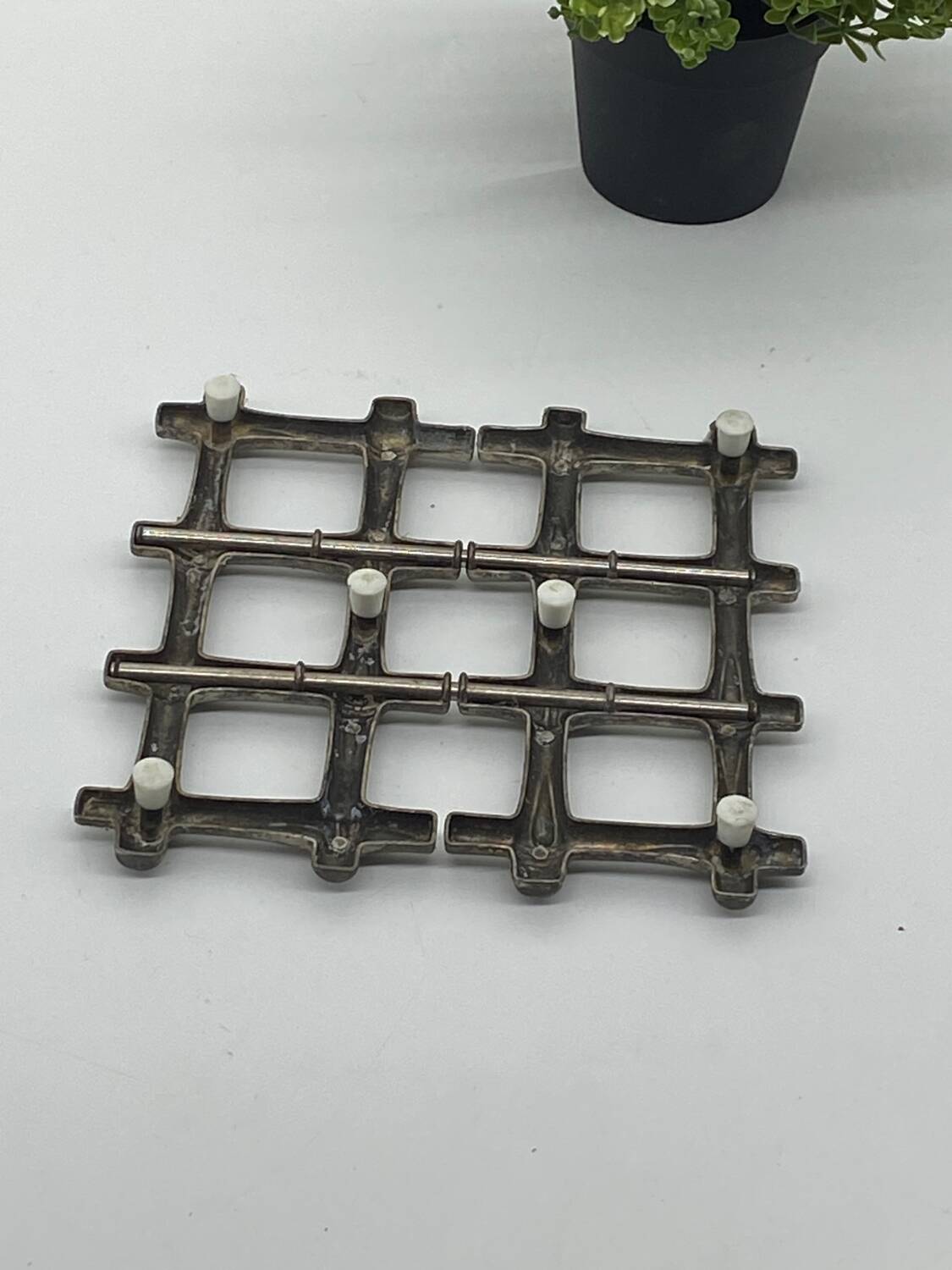 Bamboo imitation extendable silver metal trivet, vintage