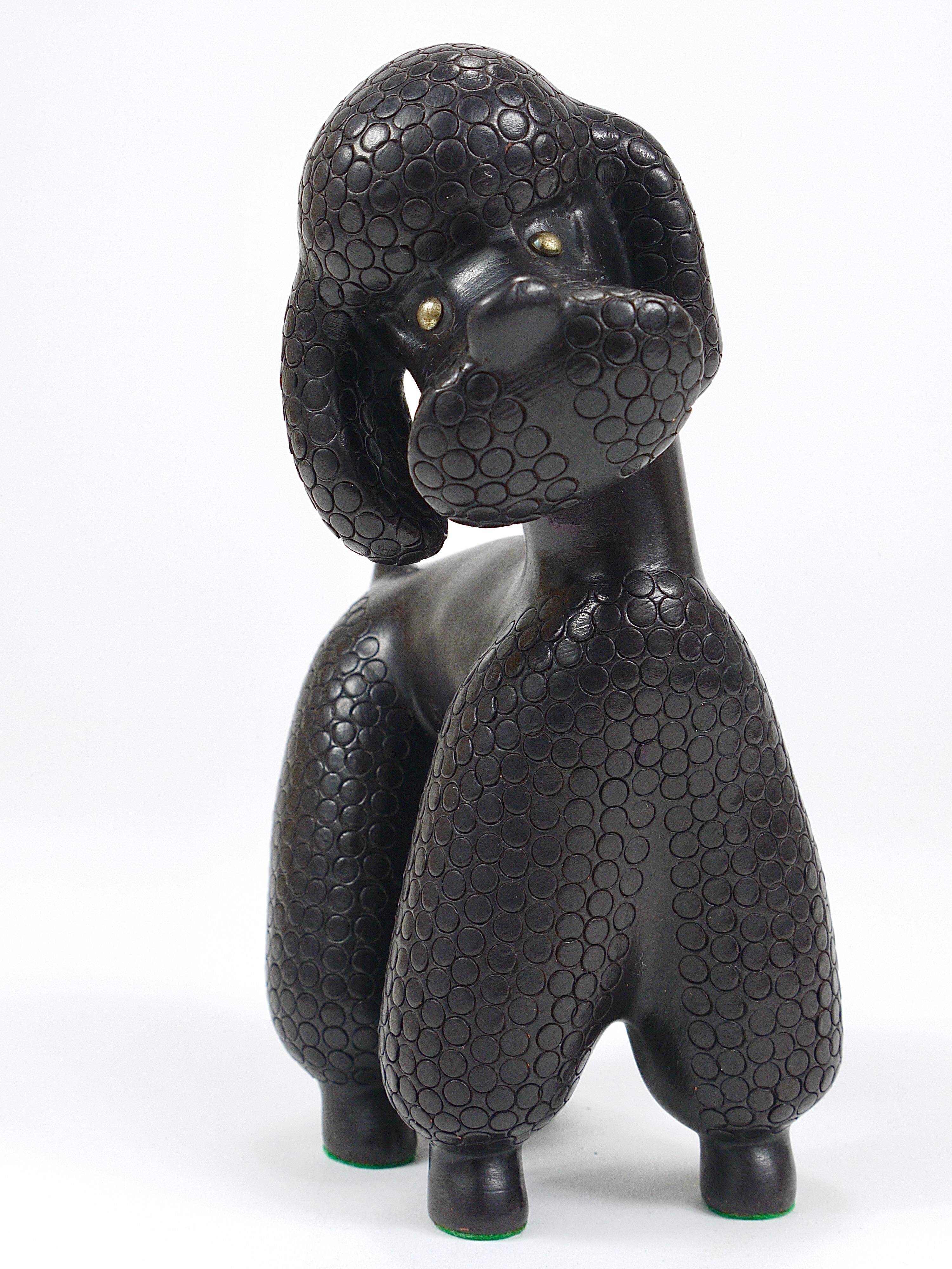 Charming figurine sculpture of a poodle dog by Leopold Anzengruber, Austria, 1950s.