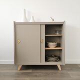 Storage cabinet