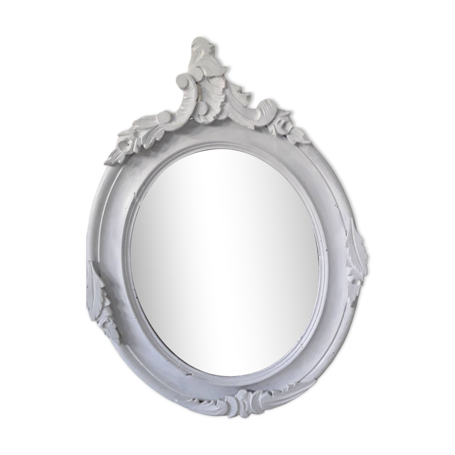 Antique oval mirror in painted wood