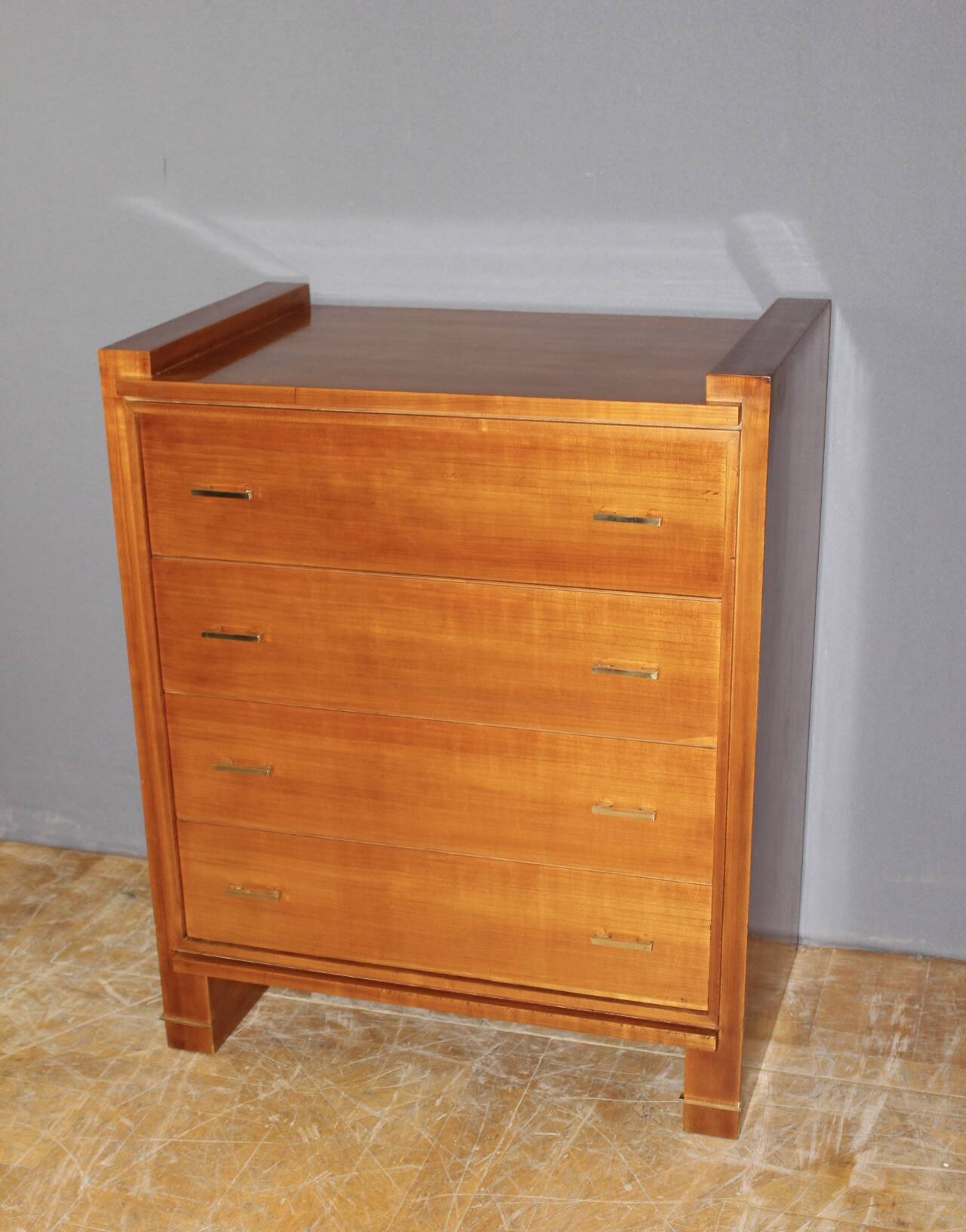Commode design circa 1970
