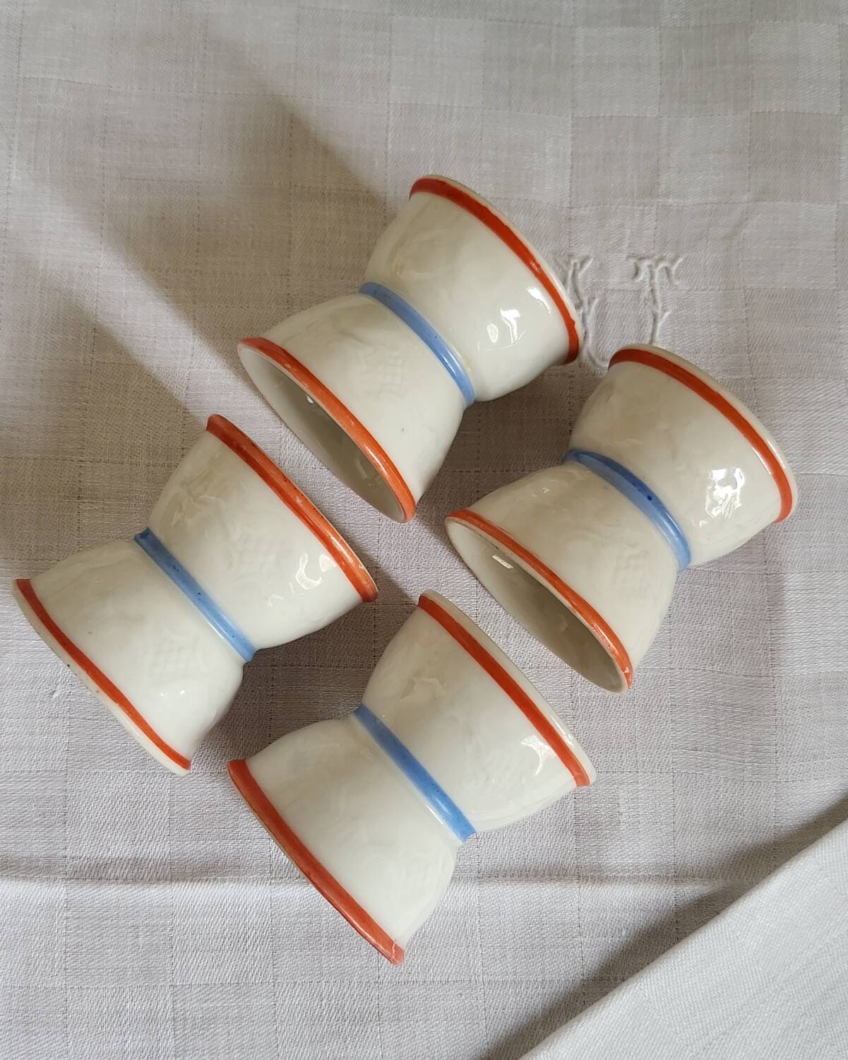 Porcelain diabolo egg cup, set of 4