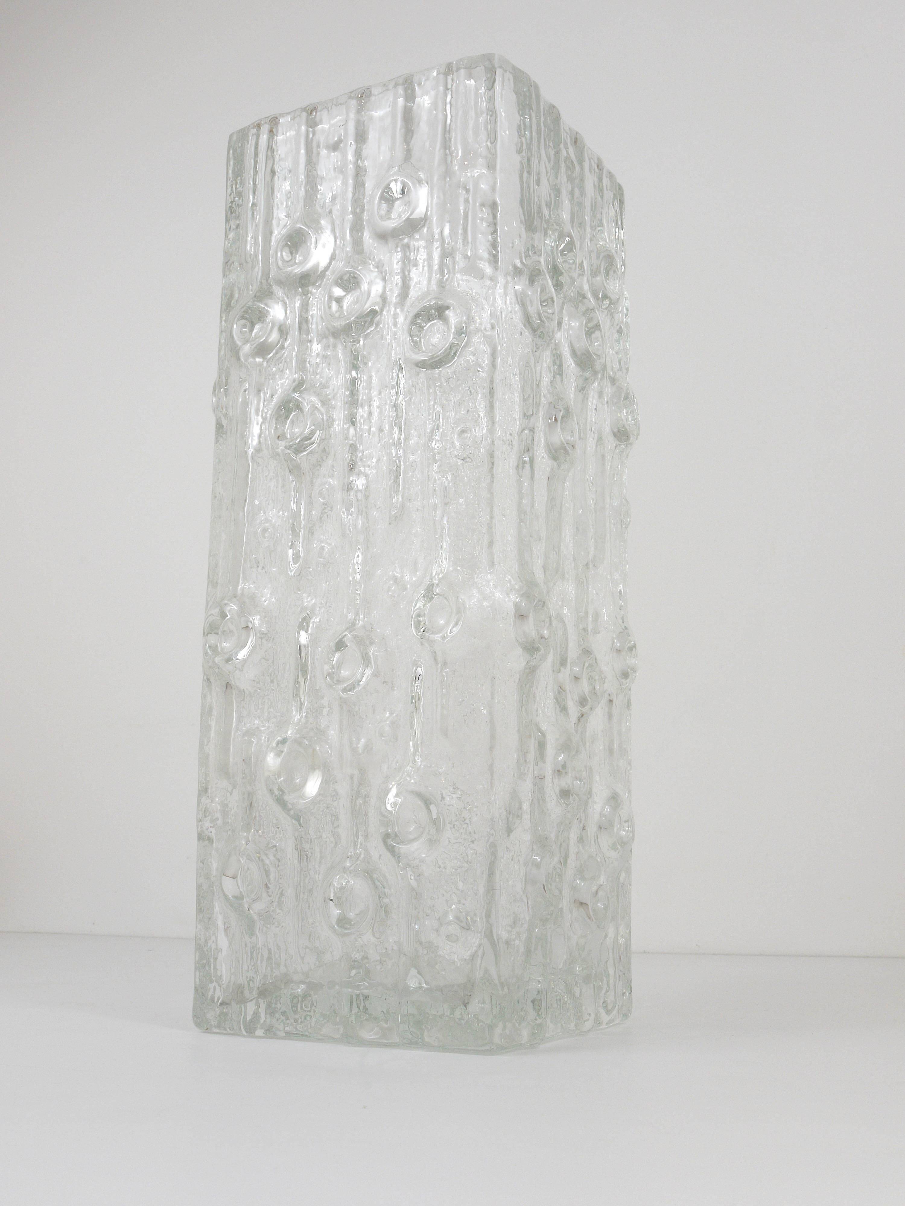 Large frosted glass floor vase in Op Art style by Peill & Putzler, Germany, mid-20th century, 1970s.