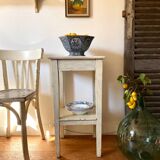 Table d’appoint vintage en bois ancien patiné