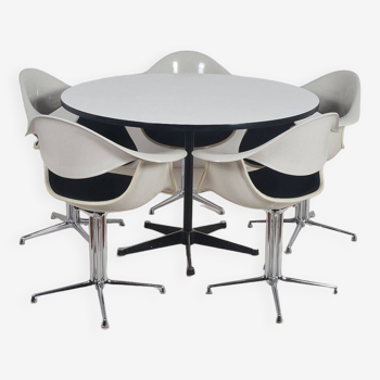 Eames dining table and 5 chairs by George Nelson for Herman Miller, 1960s
