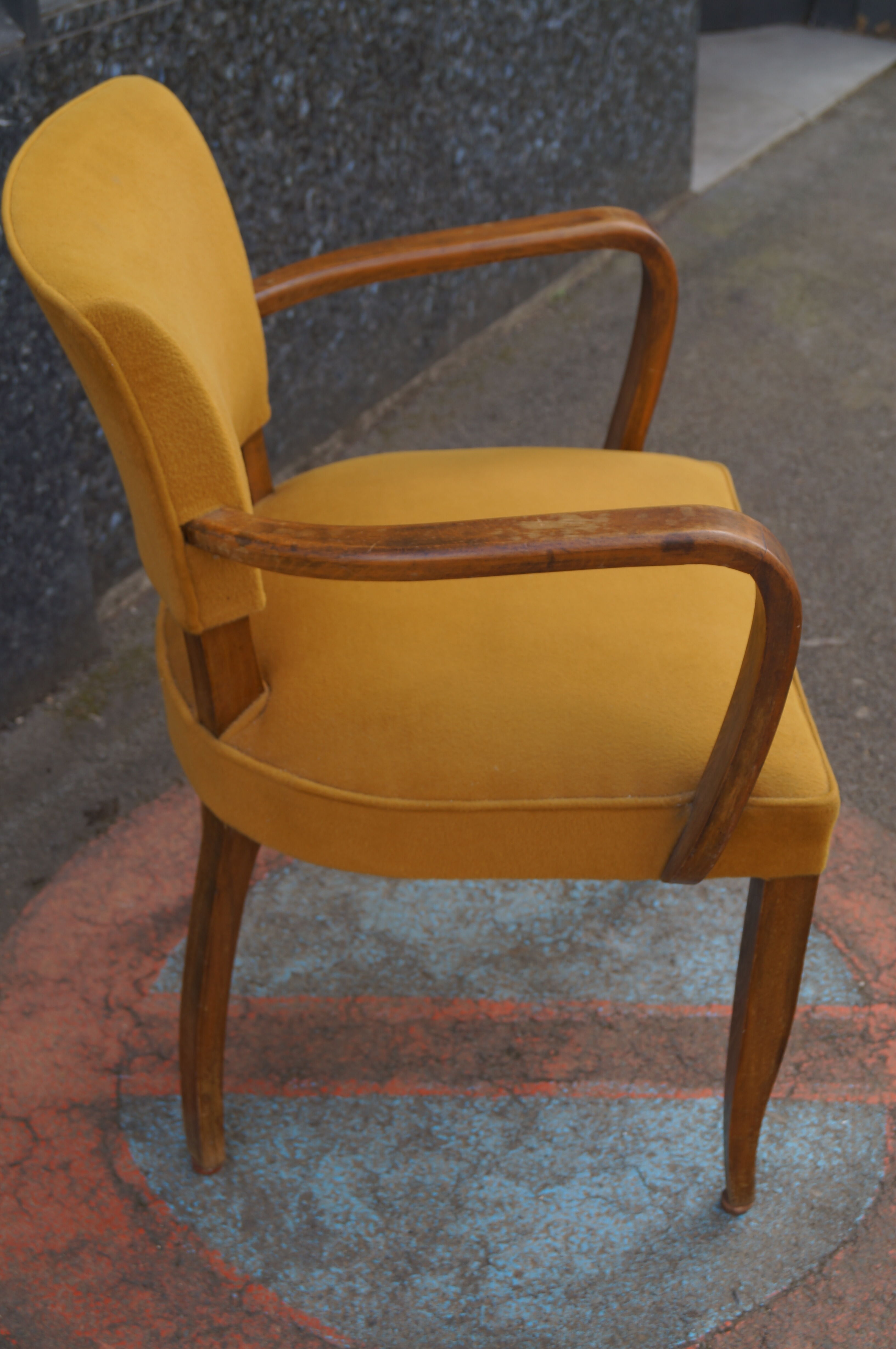 Flatbed bridge chair