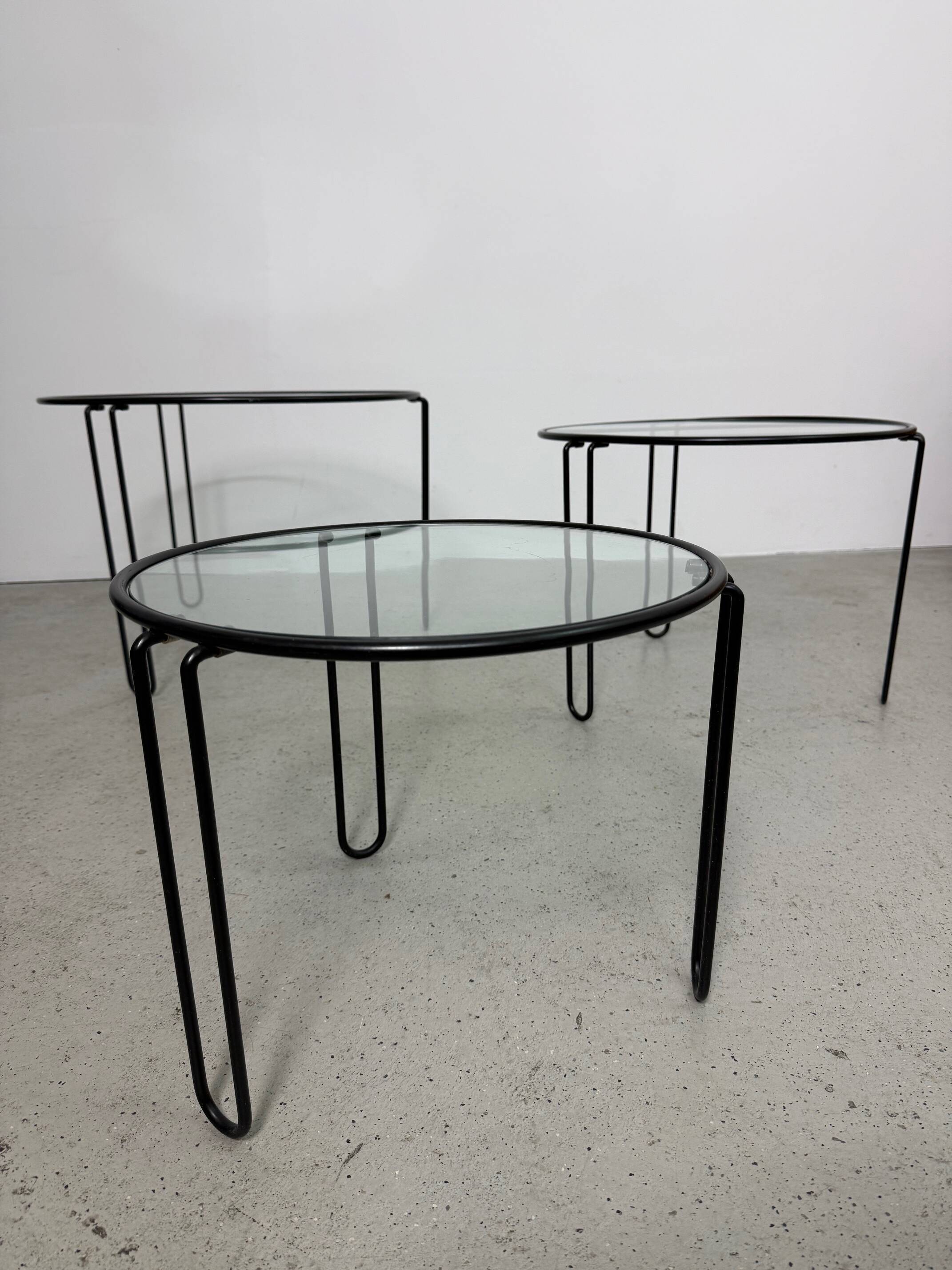 Set of 3 Minimalist Wire and Glass Nesting Tables, 1970s - 1980s