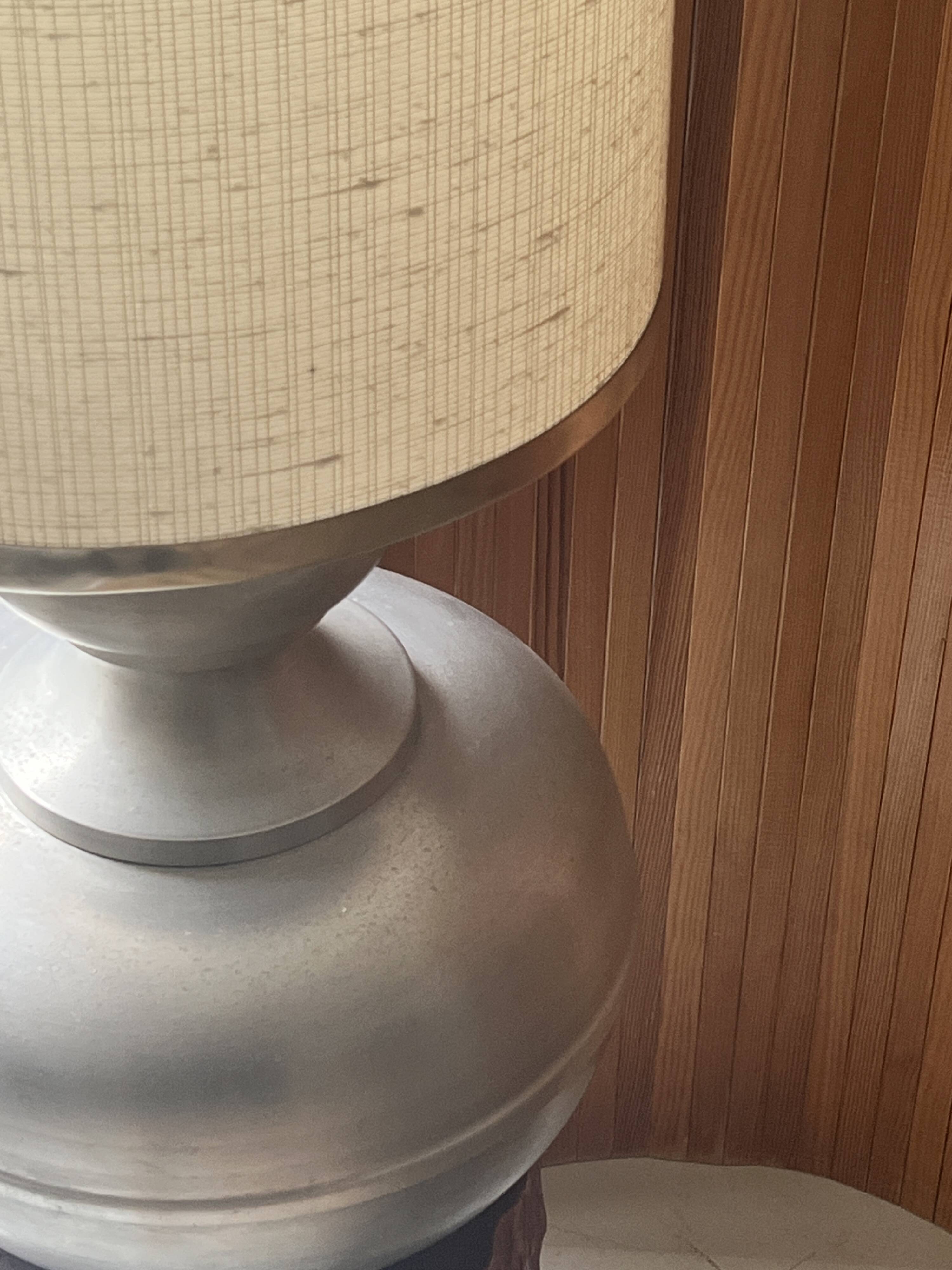Lampe de sol en métal brossé Philippe Barbier, design 1970