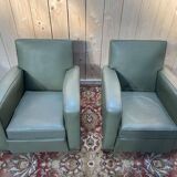 Paire de fauteuils club en Skaï vert 1940