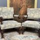 Paire de fauteuils de style Renaissance.