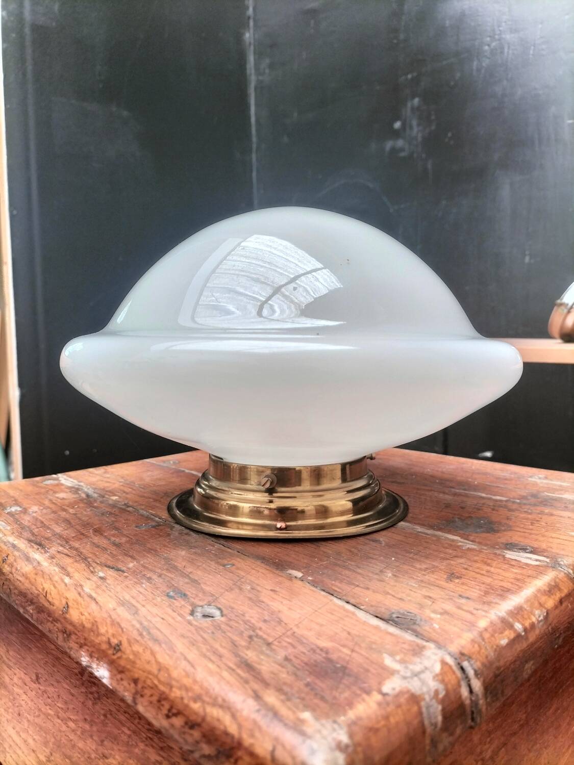 Opaline ceiling light