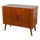 Petit buffet du milieu du siècle par Kai Kristiansen pour Feldballes Mobelfabrik