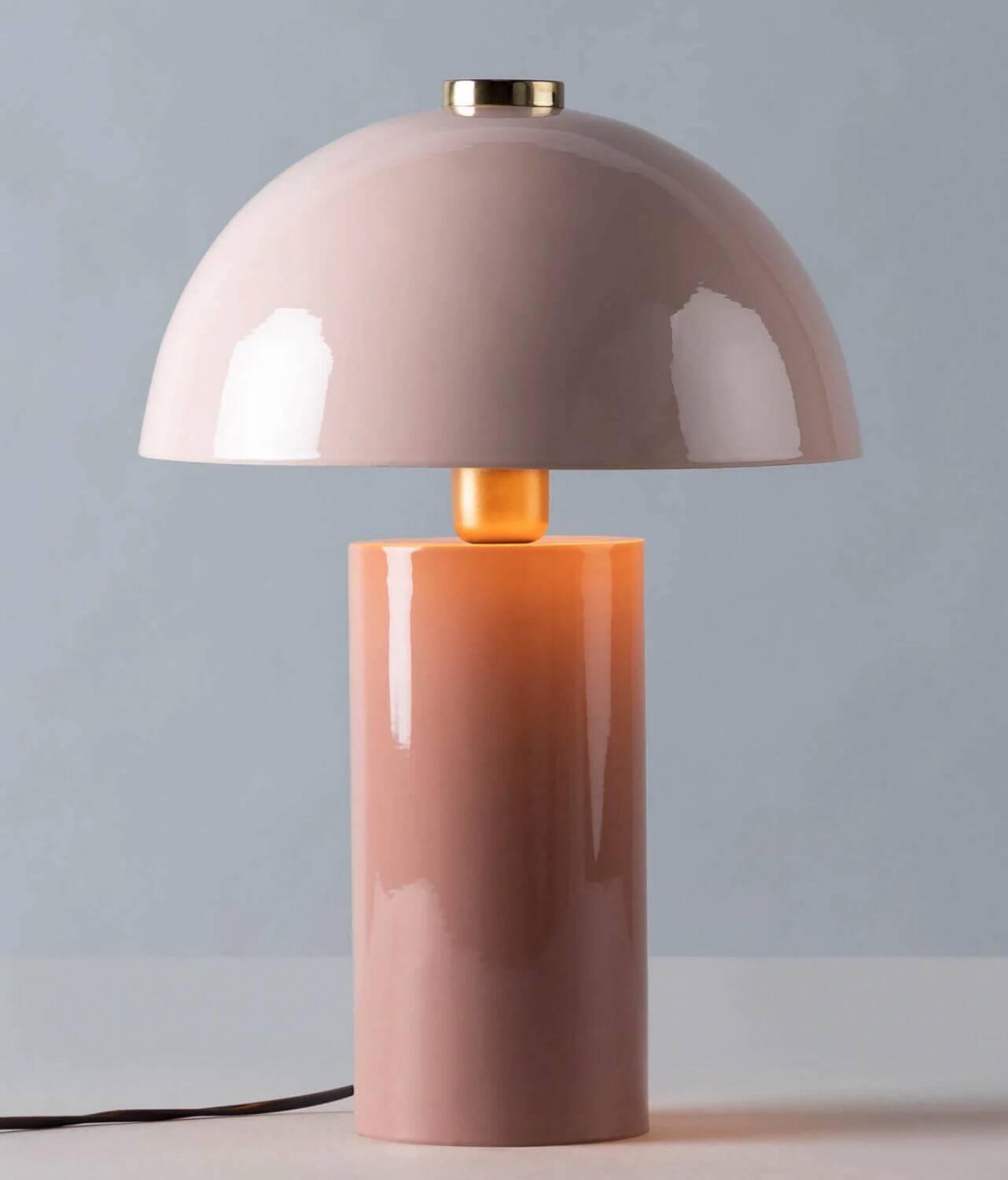 Table lamp