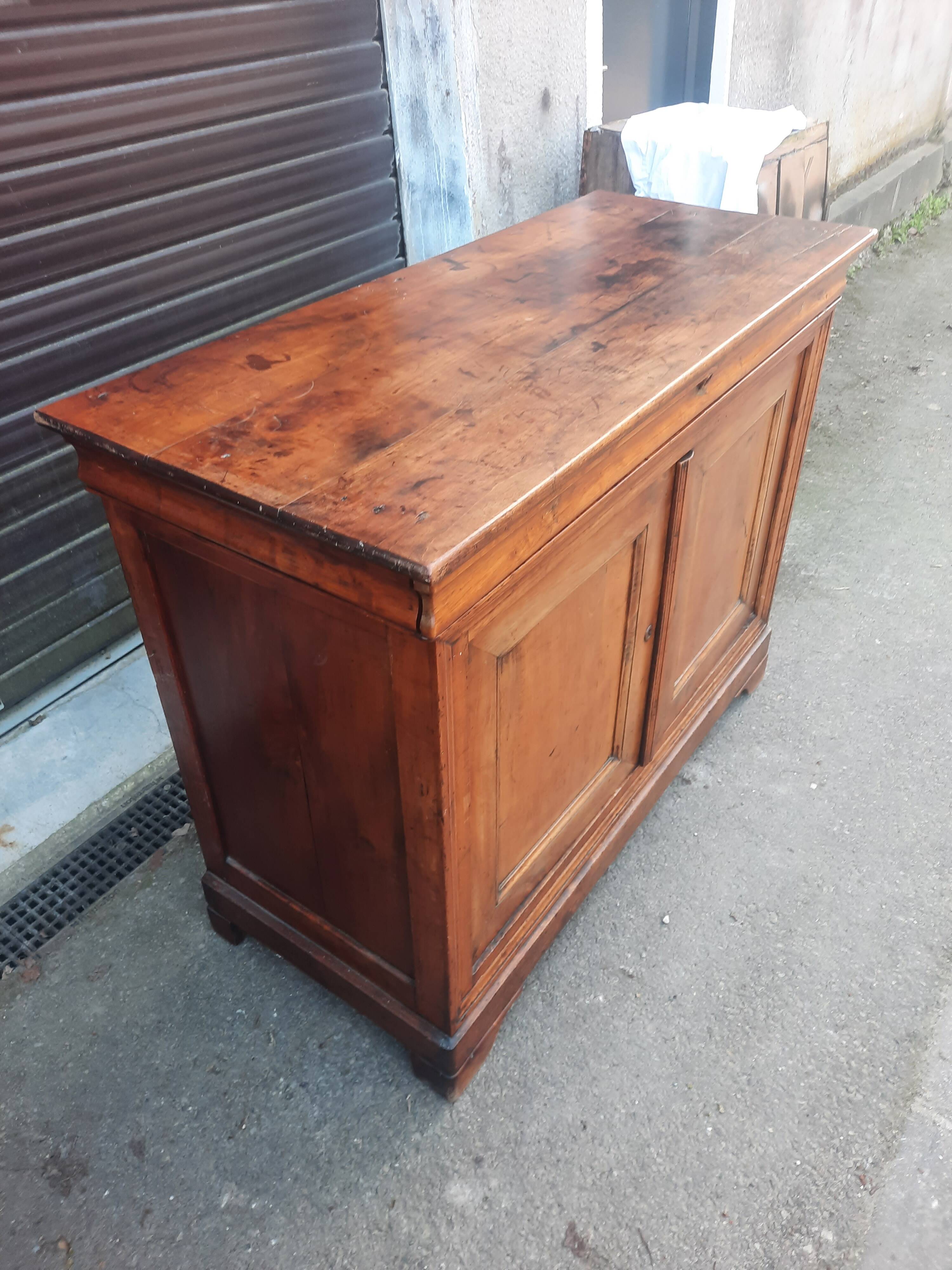 Buffet d epoque Louis Philippe en noyer