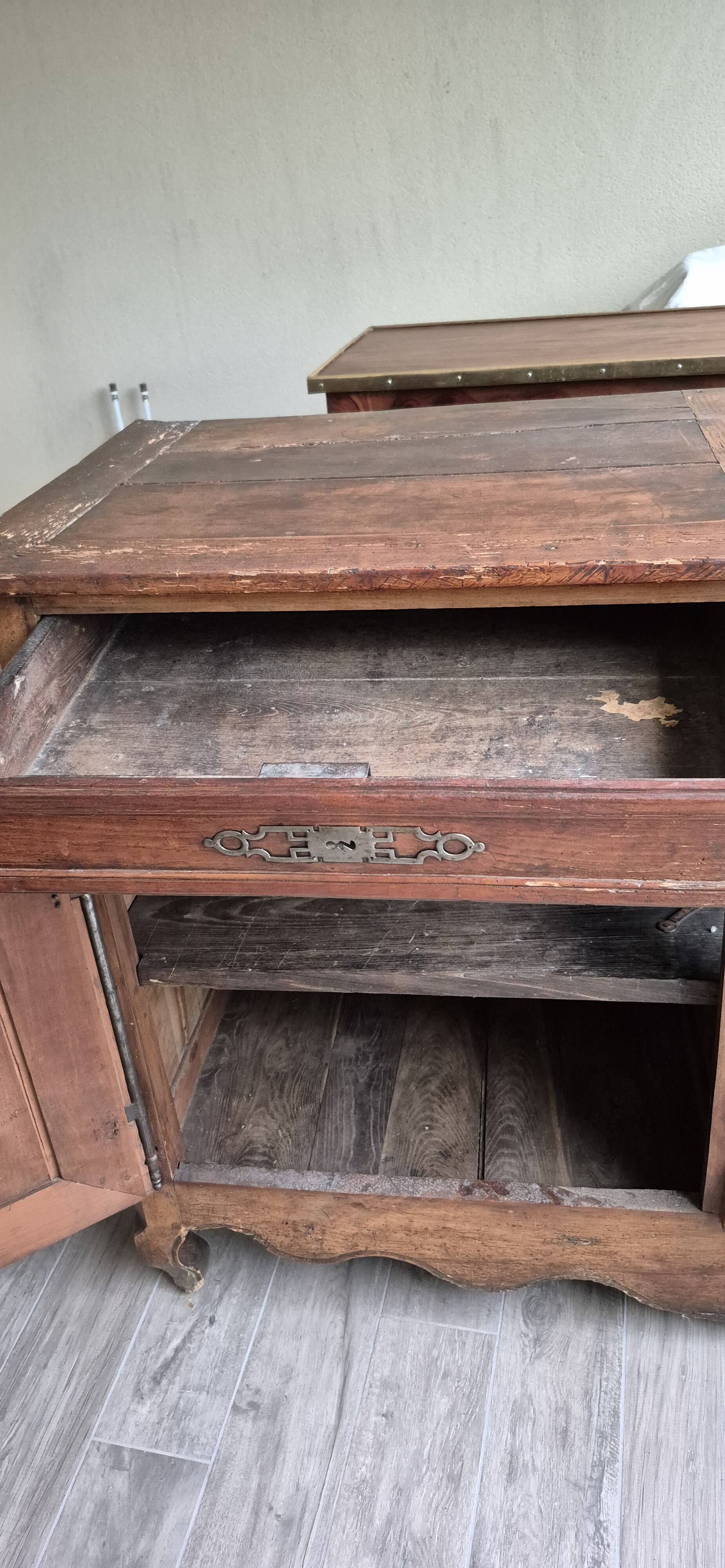 Massive buffet from the 19th century