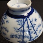 Japanese porcelain rice bowl 20th blue mark
