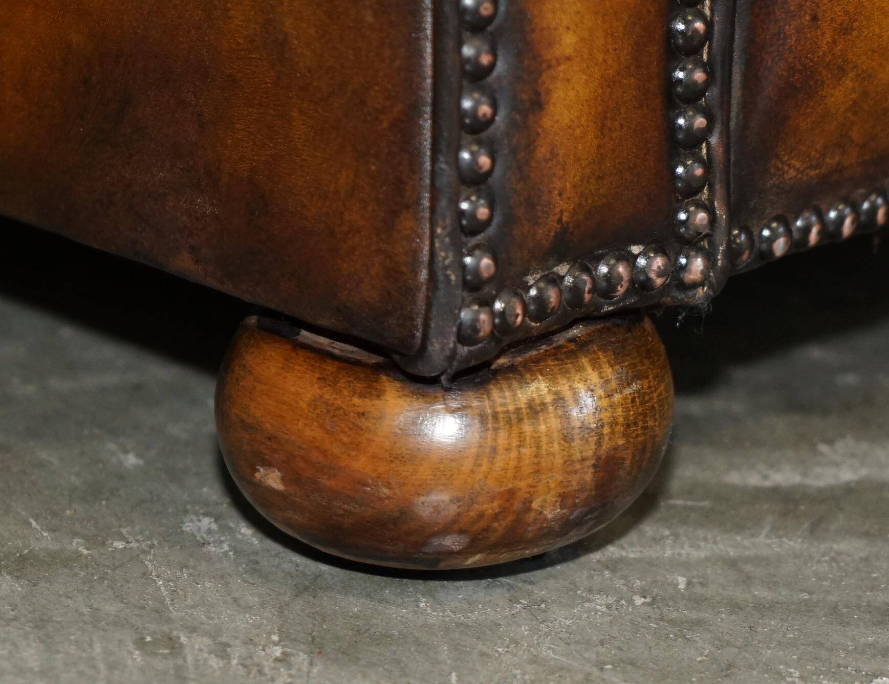 Canapé Chesterfield vintage cuir restauré