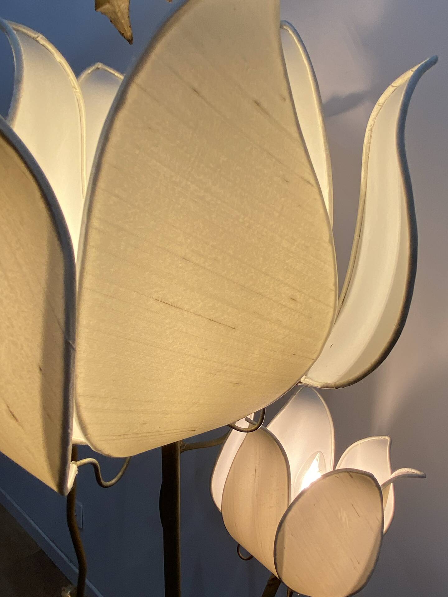 Lampadaire fleurs de lotus