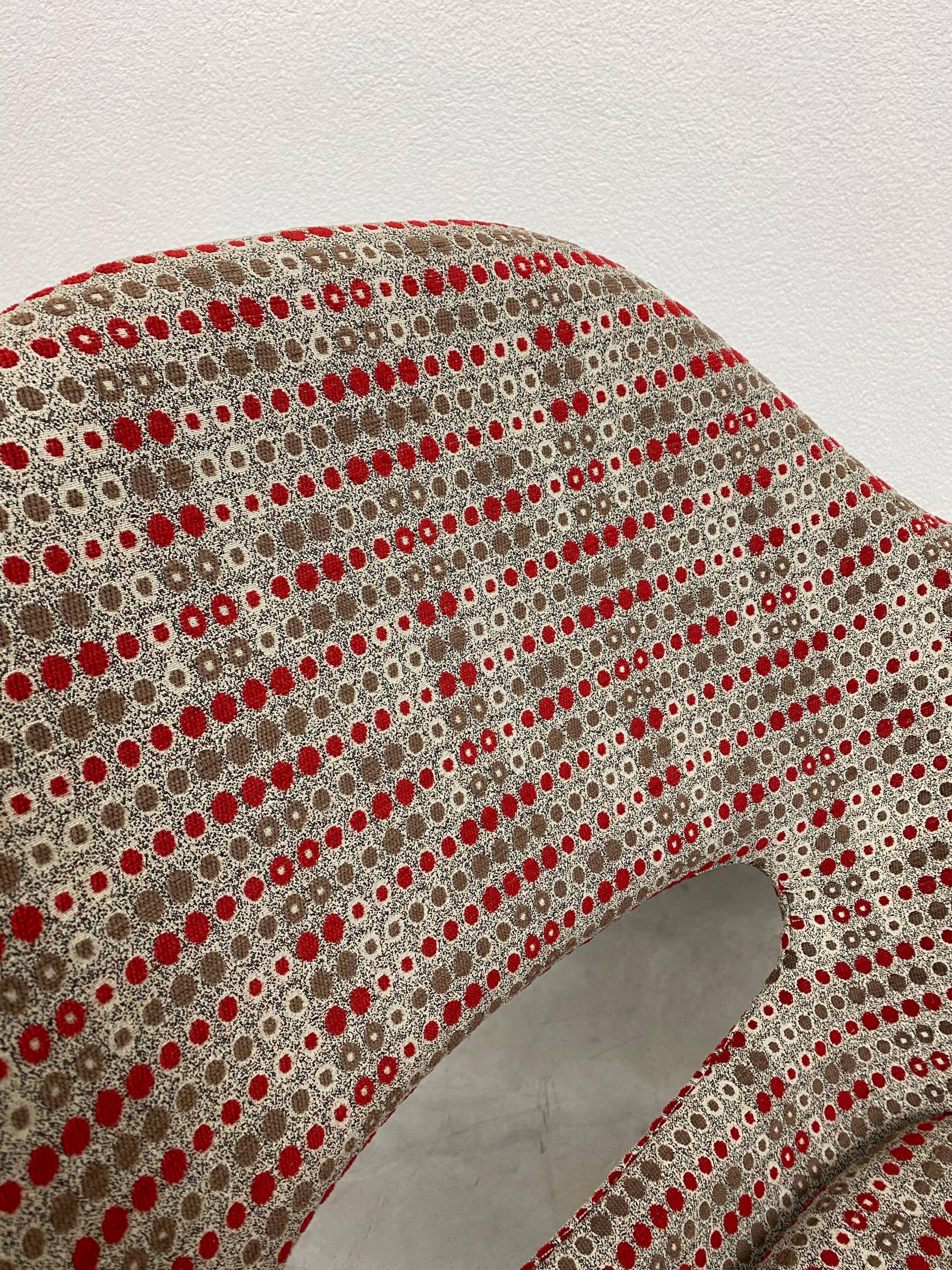 Vintage armchairs in fibreglass by Miroslav Navrátil