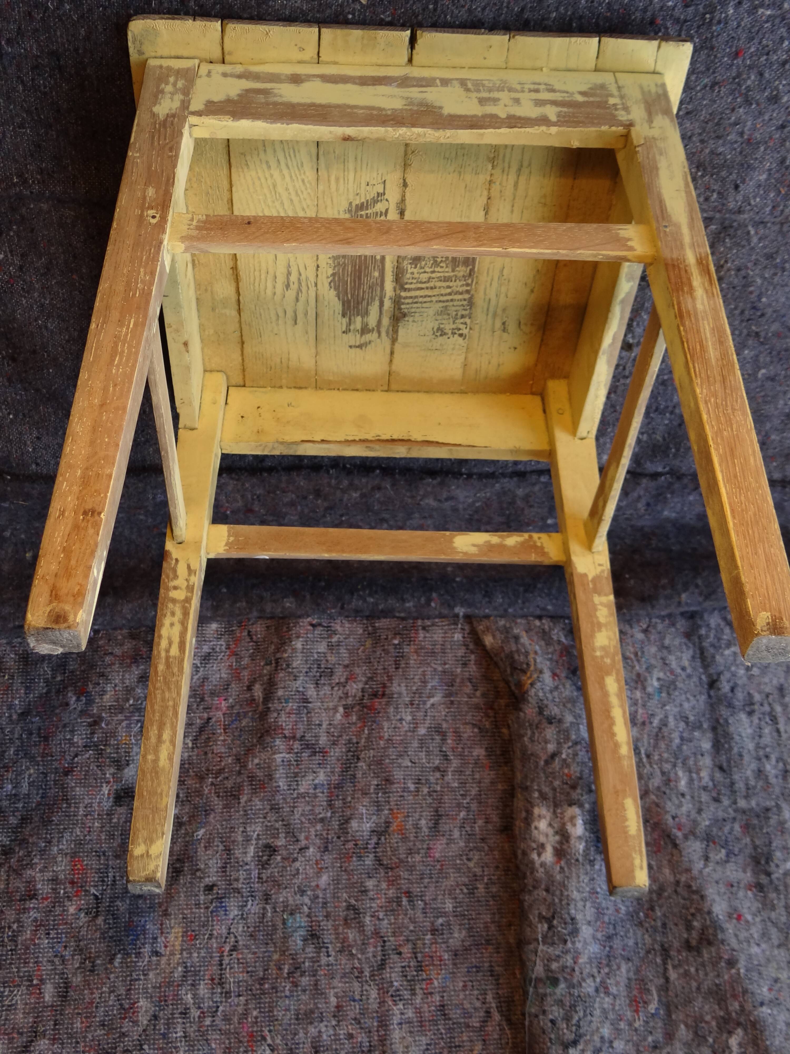 Tabouret en bois naturel années 50