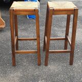 2 bar stools in wood and straw