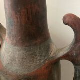 Ancient Kabyle amphora in terracotta.