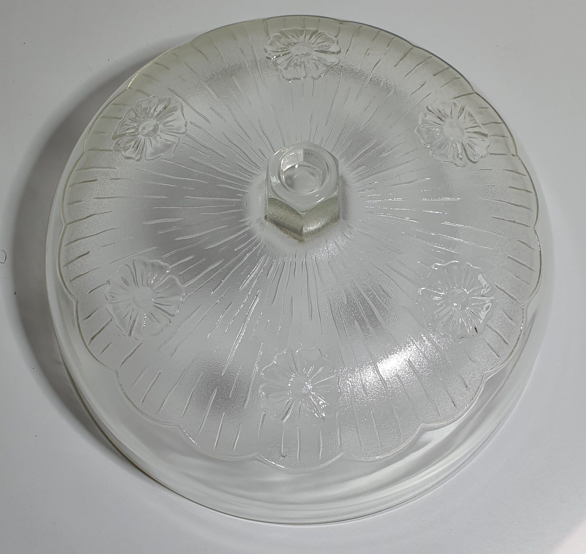 XXL cheese bell in vintage moulded glass