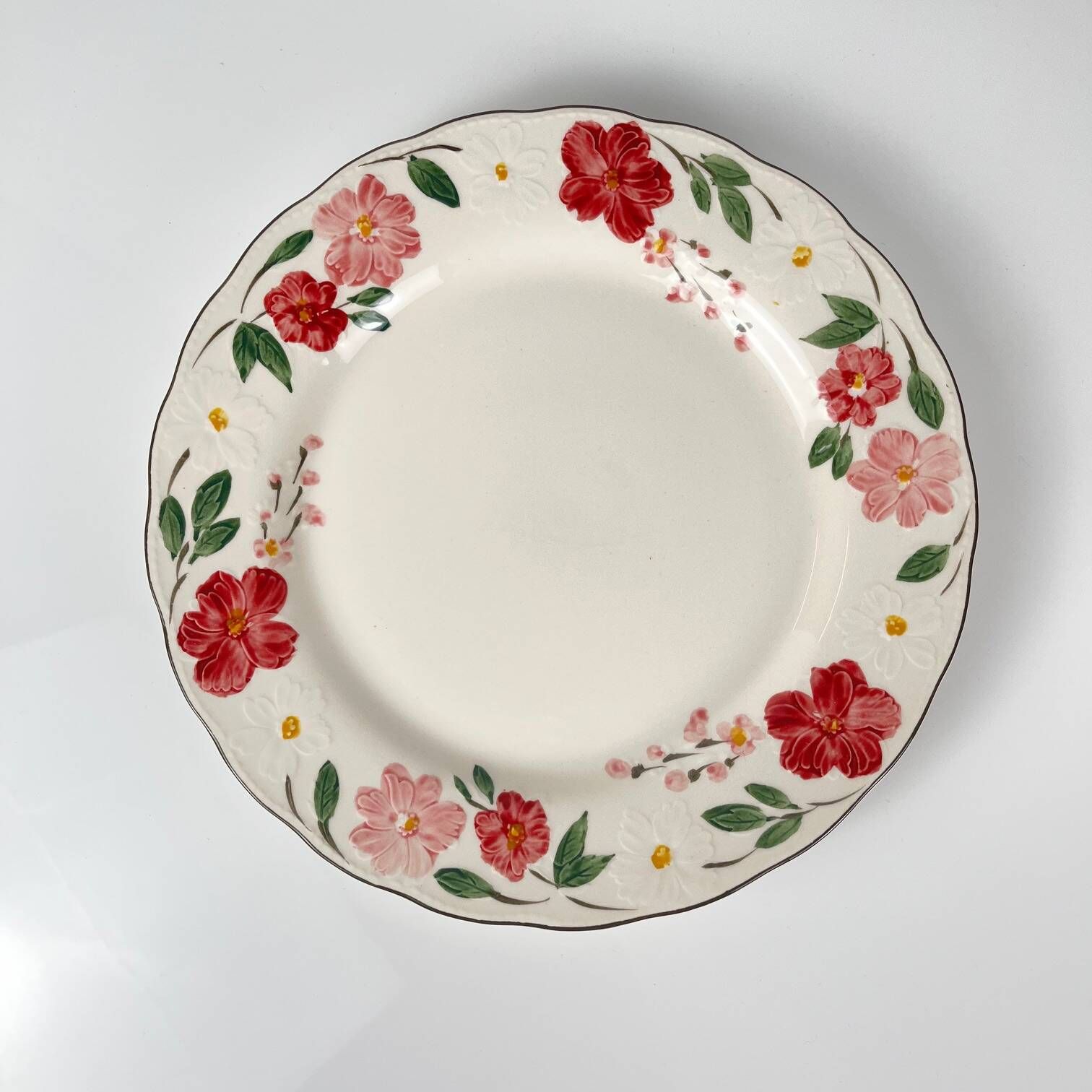 Set of 8 large porcelain plates Cameo Florals Malaysia 1970–90
