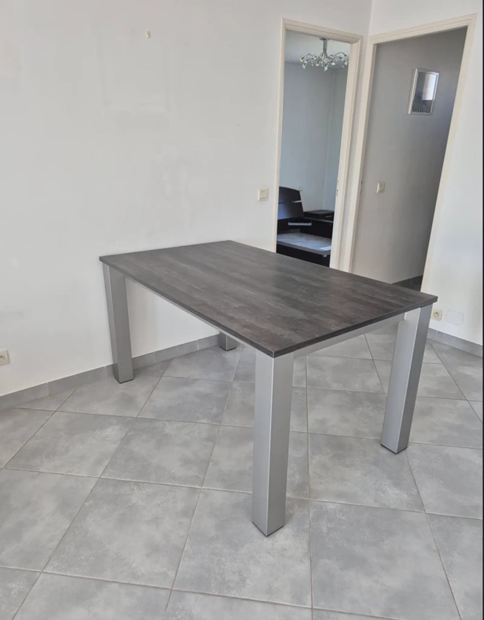 Extensible dining table VARIO – 150 to 240 cm X 90 cm