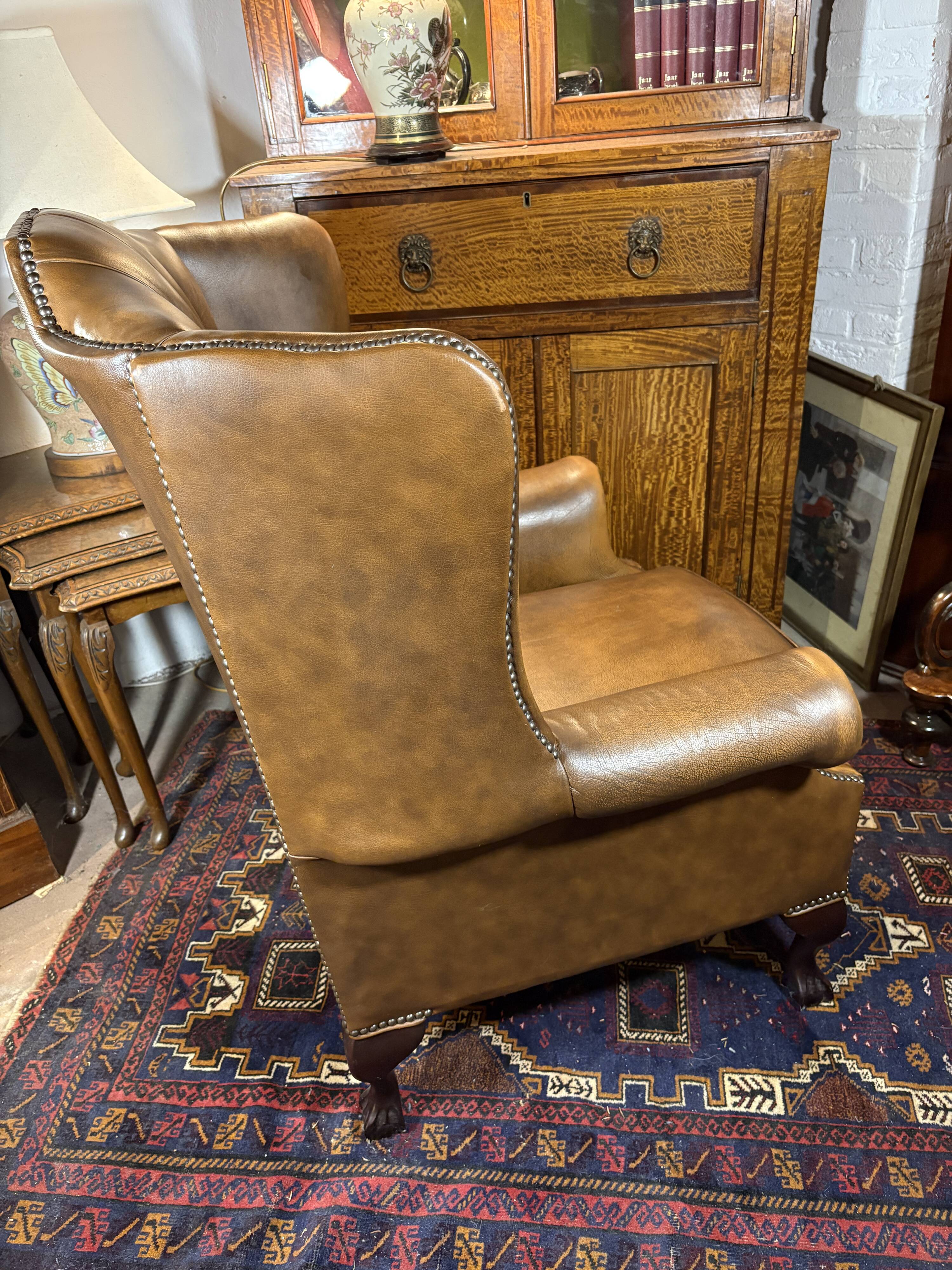 Vintage Leather Chesterfield Armchair – English Country House Style  Claw F