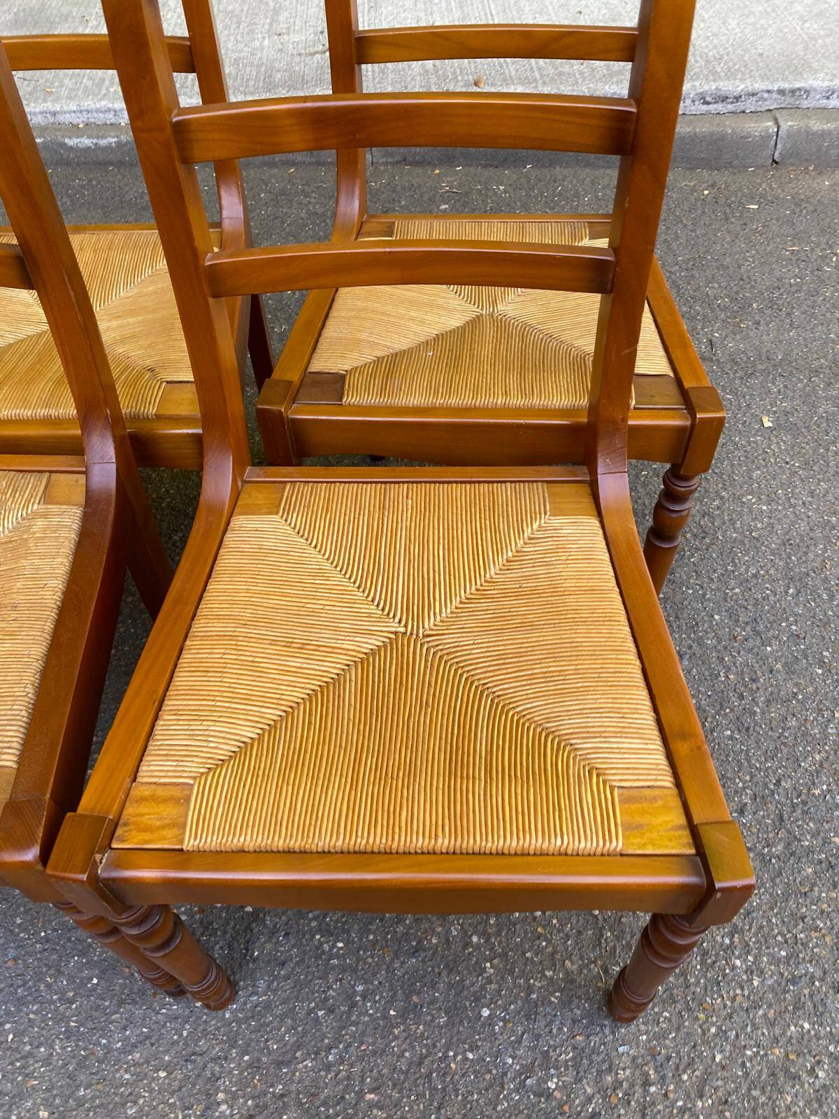4 chaises de salle à manger en bois massif paillées 80s