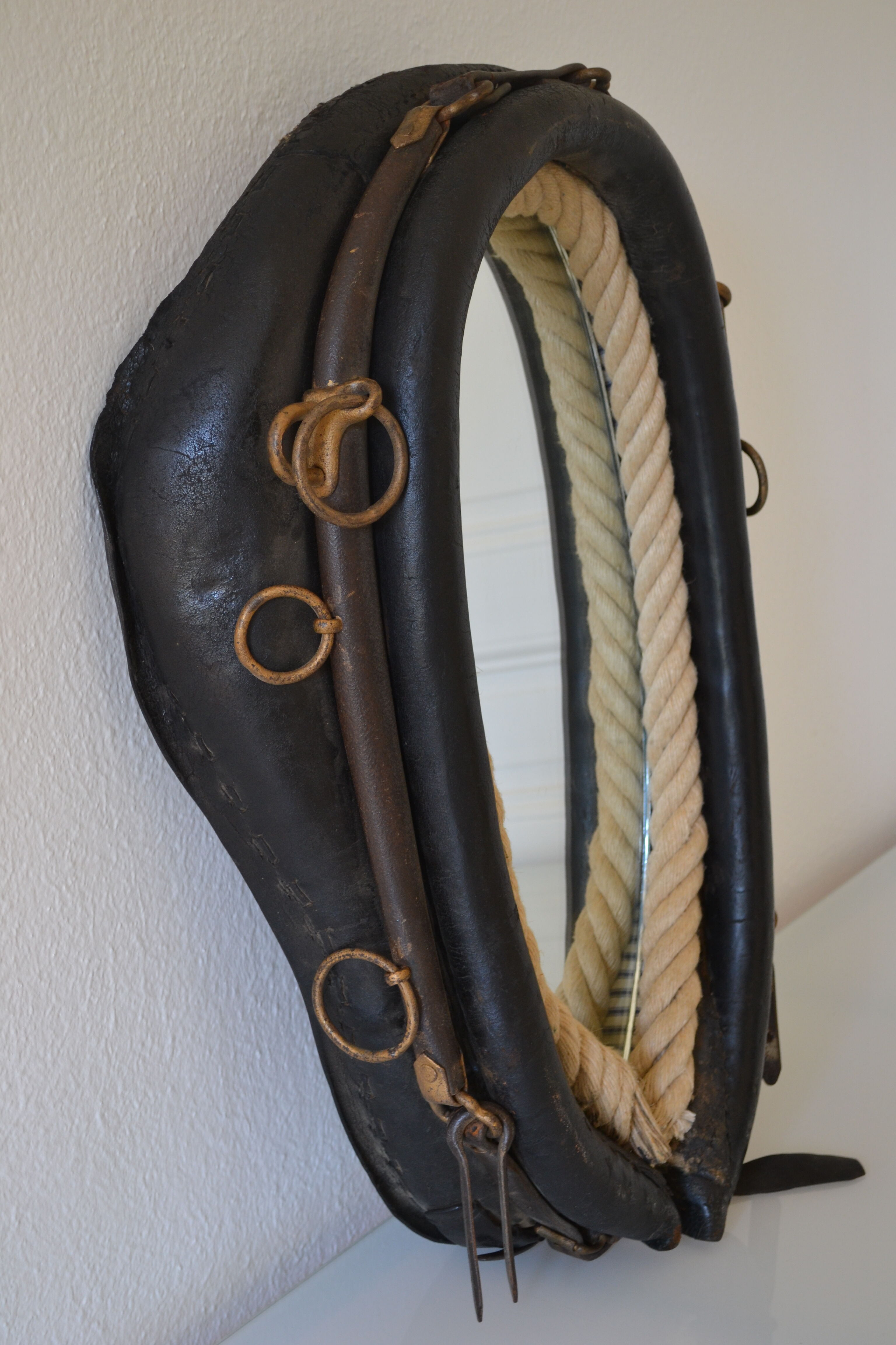 Brutalist mirror horse collar