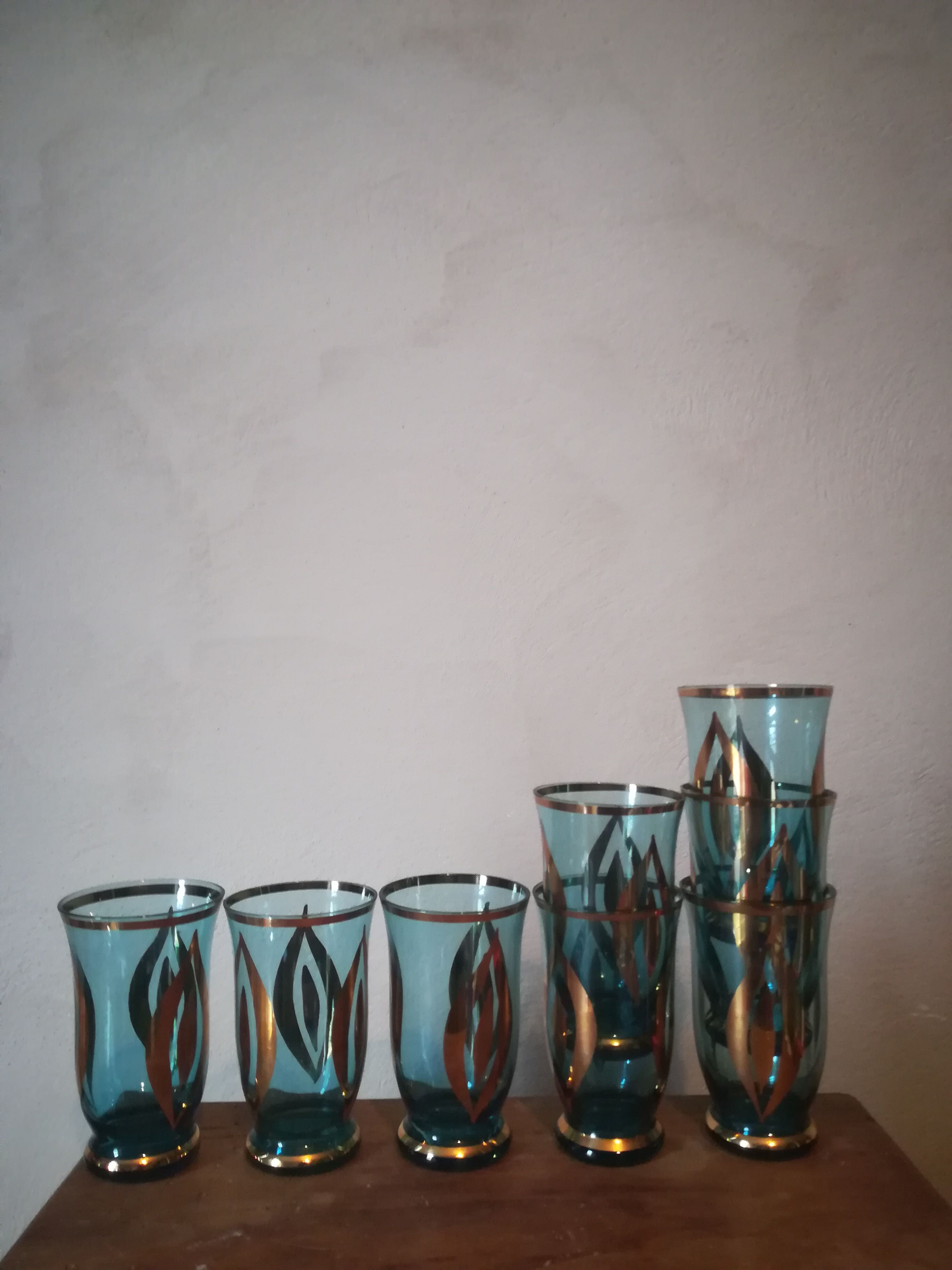 8 glasses of tea 50s