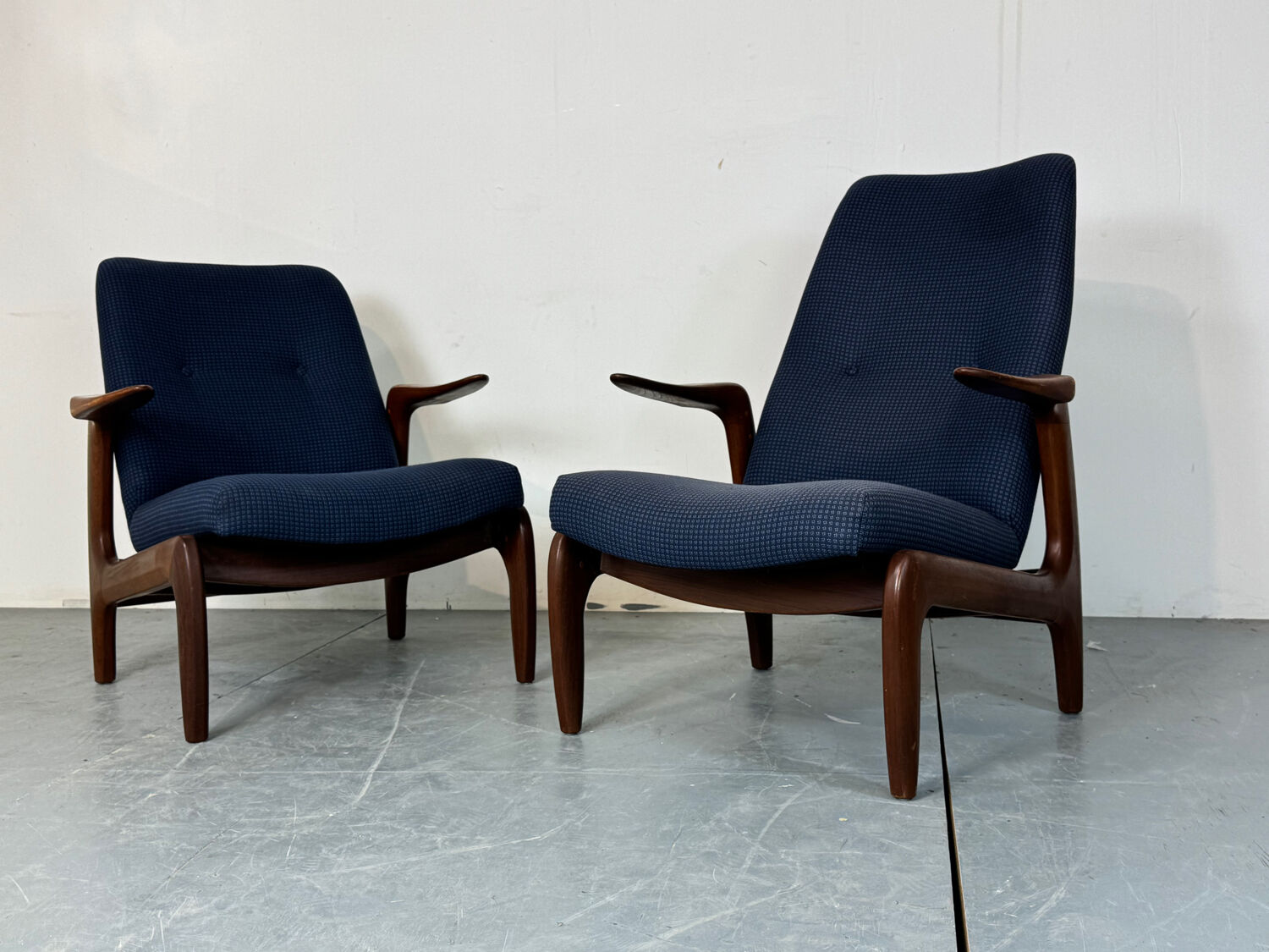 Fauteuils lounge danois en teck, style moderniste du milieu du XXe siècle, années 1960, lot de 2