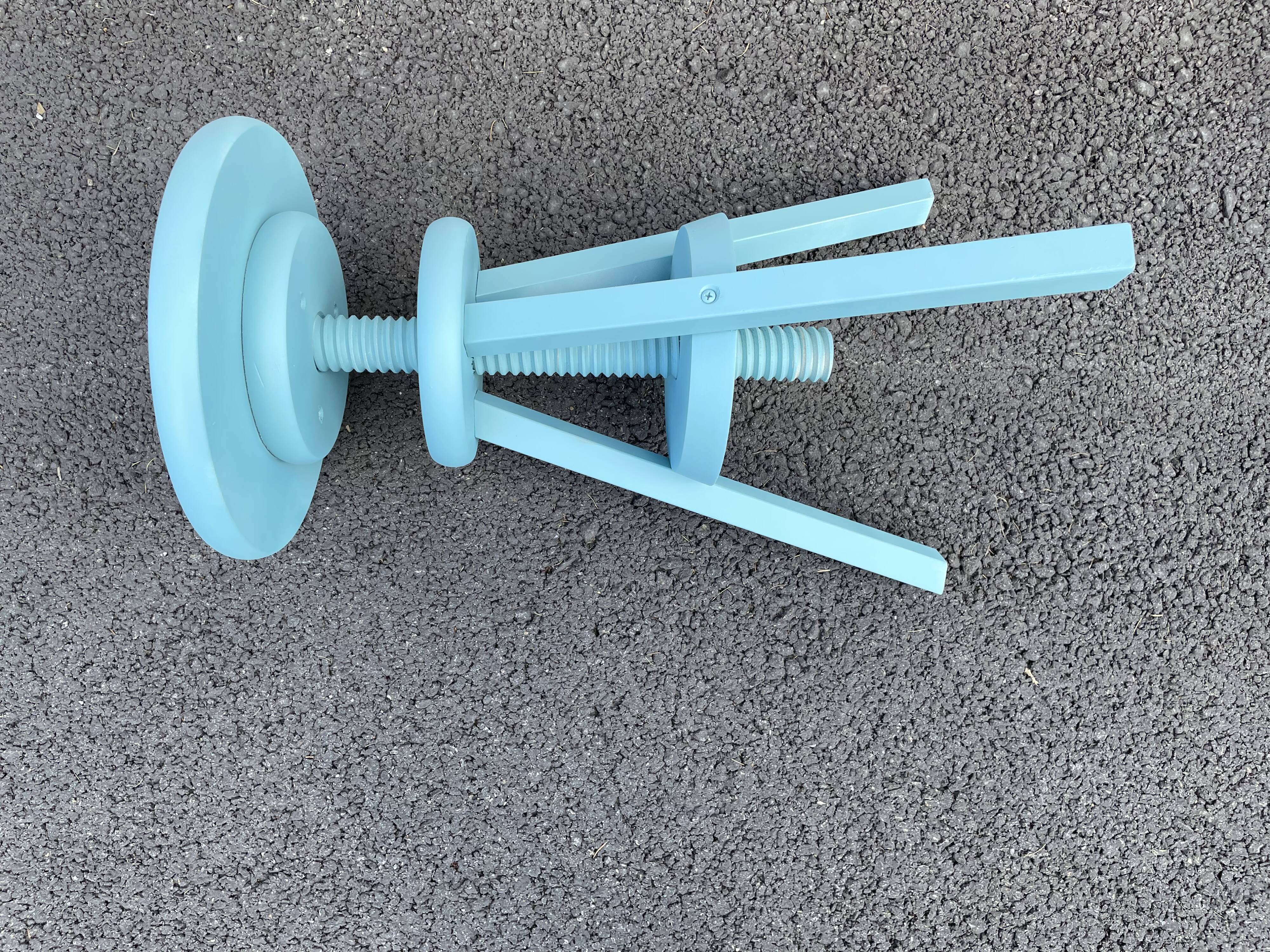 Watchmaker's screw stool